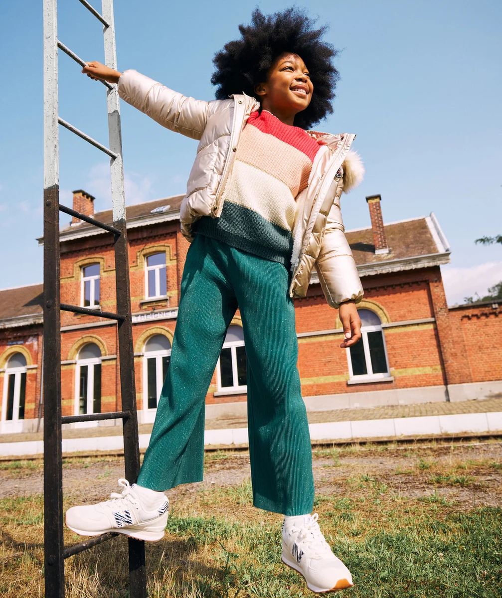 PANTALON LARGE FILLE À PAILLETTES VERT PLISSÉ