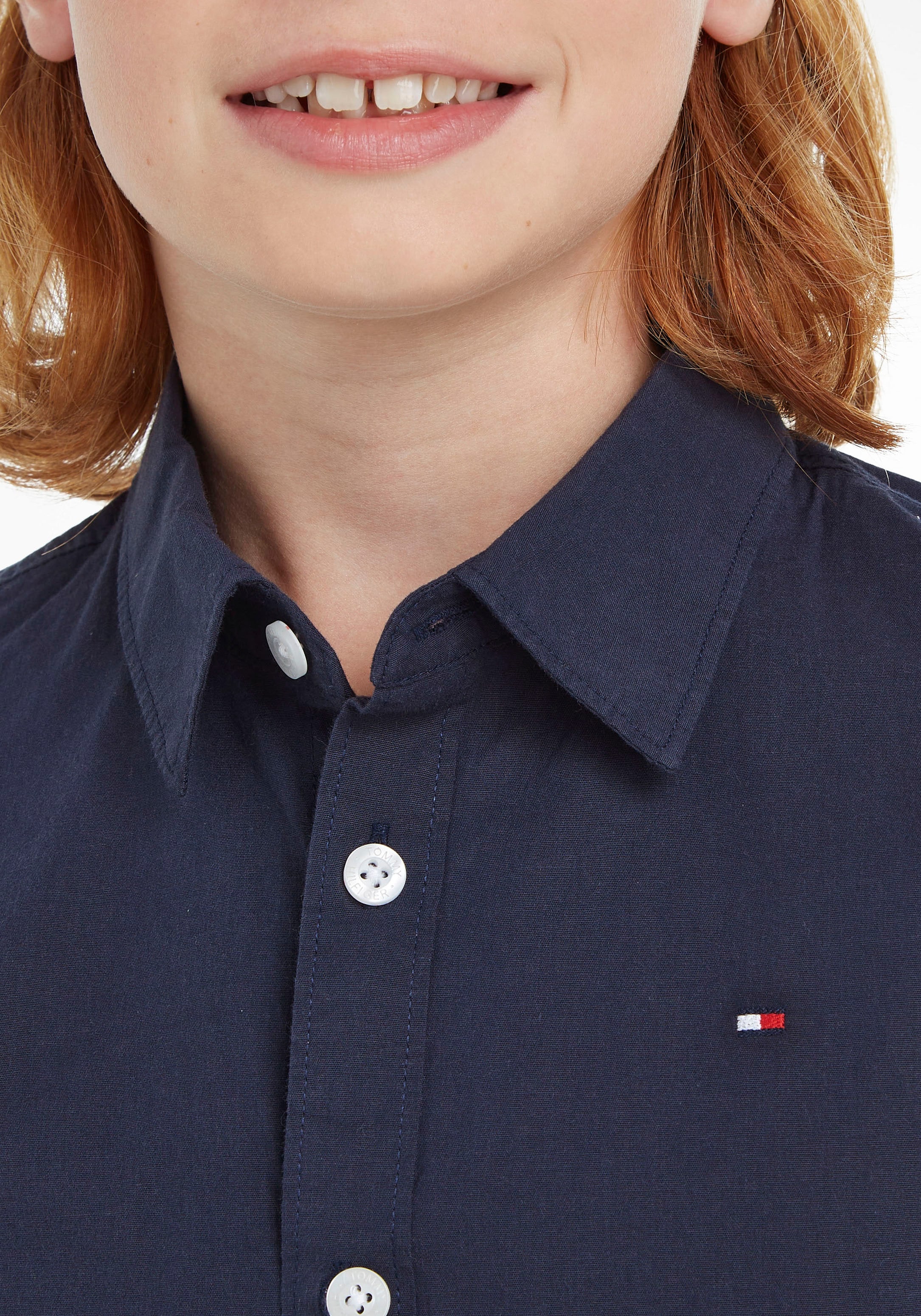 Tommy Hilfiger Langarmhemd »SOLID STRETCH POPLIN SHIRT L/S«, mit Logo-Stickerei für Kinder bis 16 Jahre