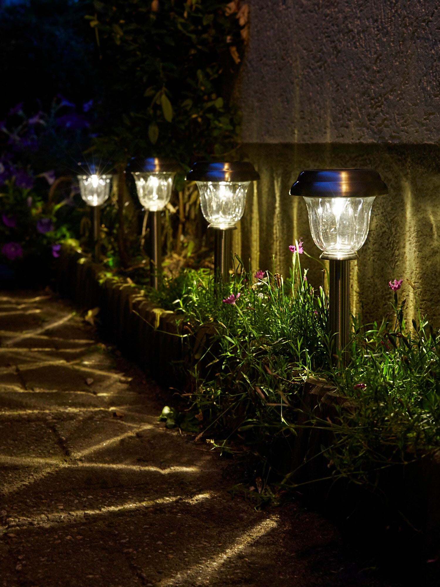 Luxform Lighting solar staande buitenlamp Vermont zilver D 11,5 H 38 cm