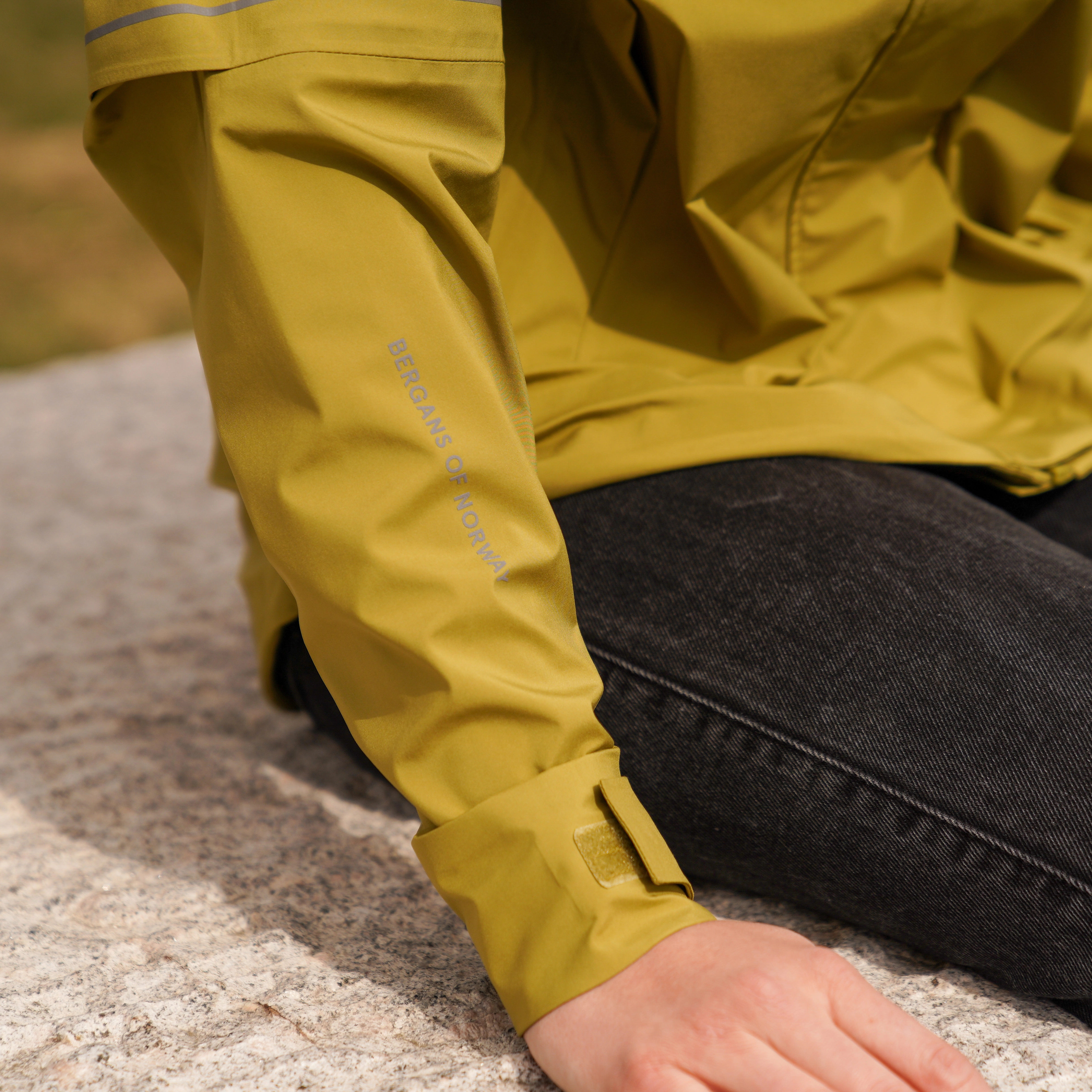 Oslo Urban Rain Shell Jacket Women Olive Green