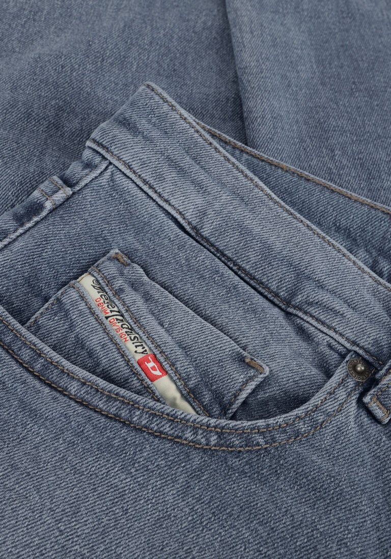 DIESEL lichtblauwe diesel slim fit jeans 2019 d-strukt