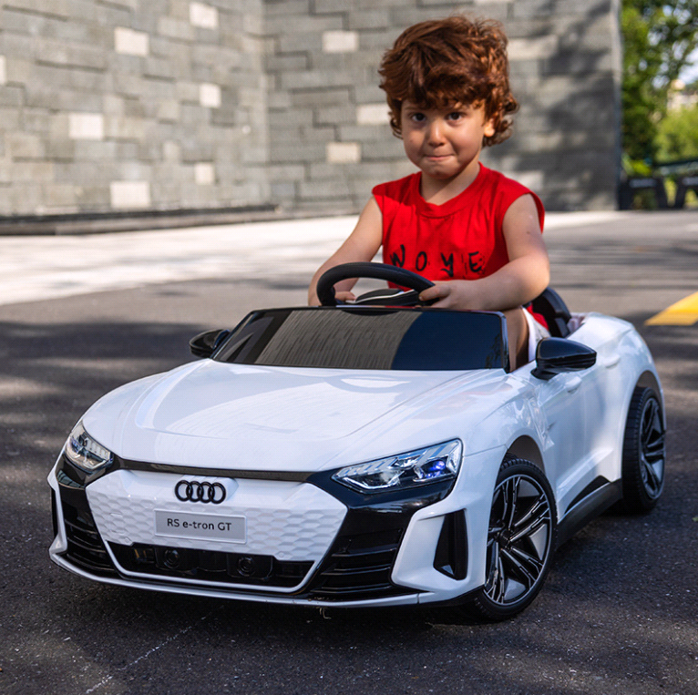 Azeno - Elbil - Audi E-Tron - Hvid
