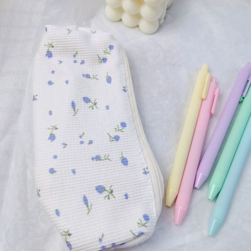 Ikiana - Stoffen etui met bloemenprint