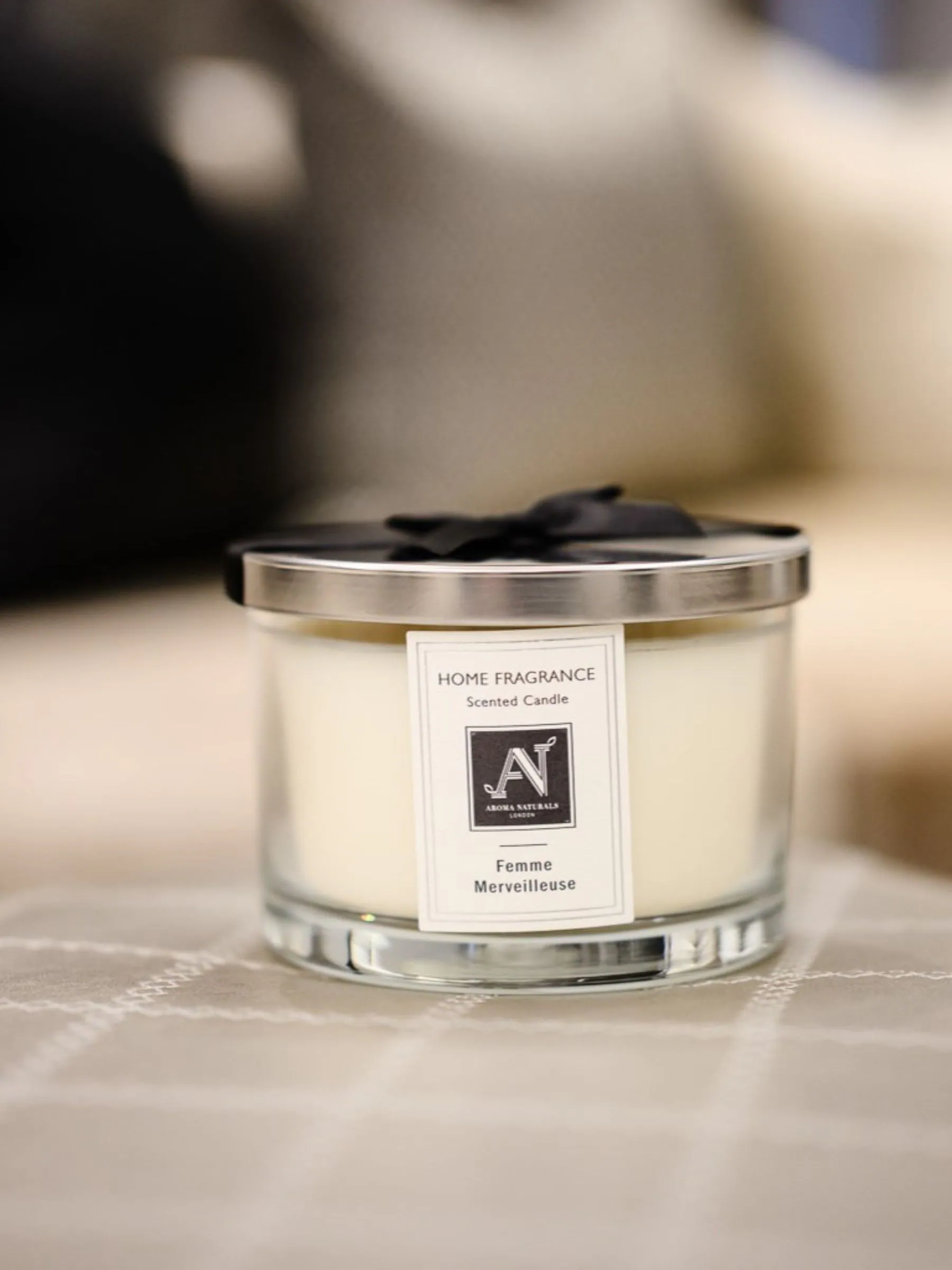 Aroma Naturals Minimalist Luxe Merveilleuse 3 Wick Candle