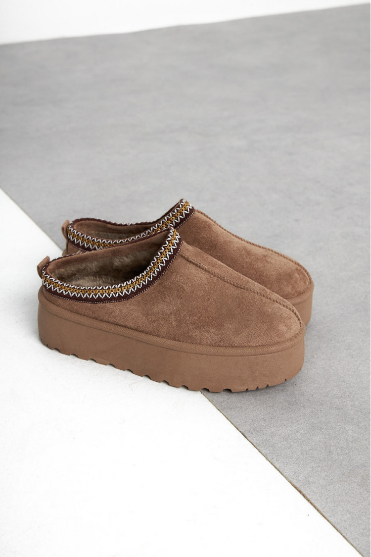 Bottines chaussons en velours compensés taupe