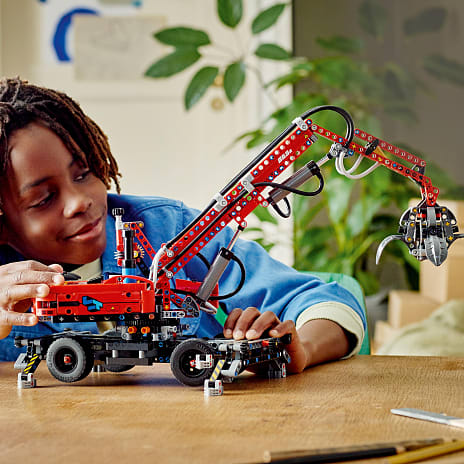 LEGO® Technic Airbus H175 redningshelikopter 42145