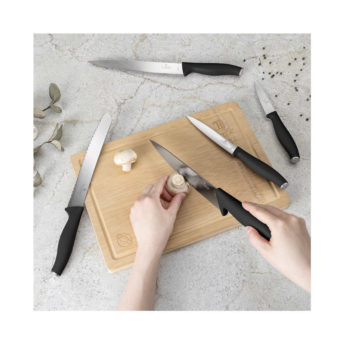 Berlinger Haus 6-teiliges Messer-Set mit Bambus Schneidebrett Matte Black Collection