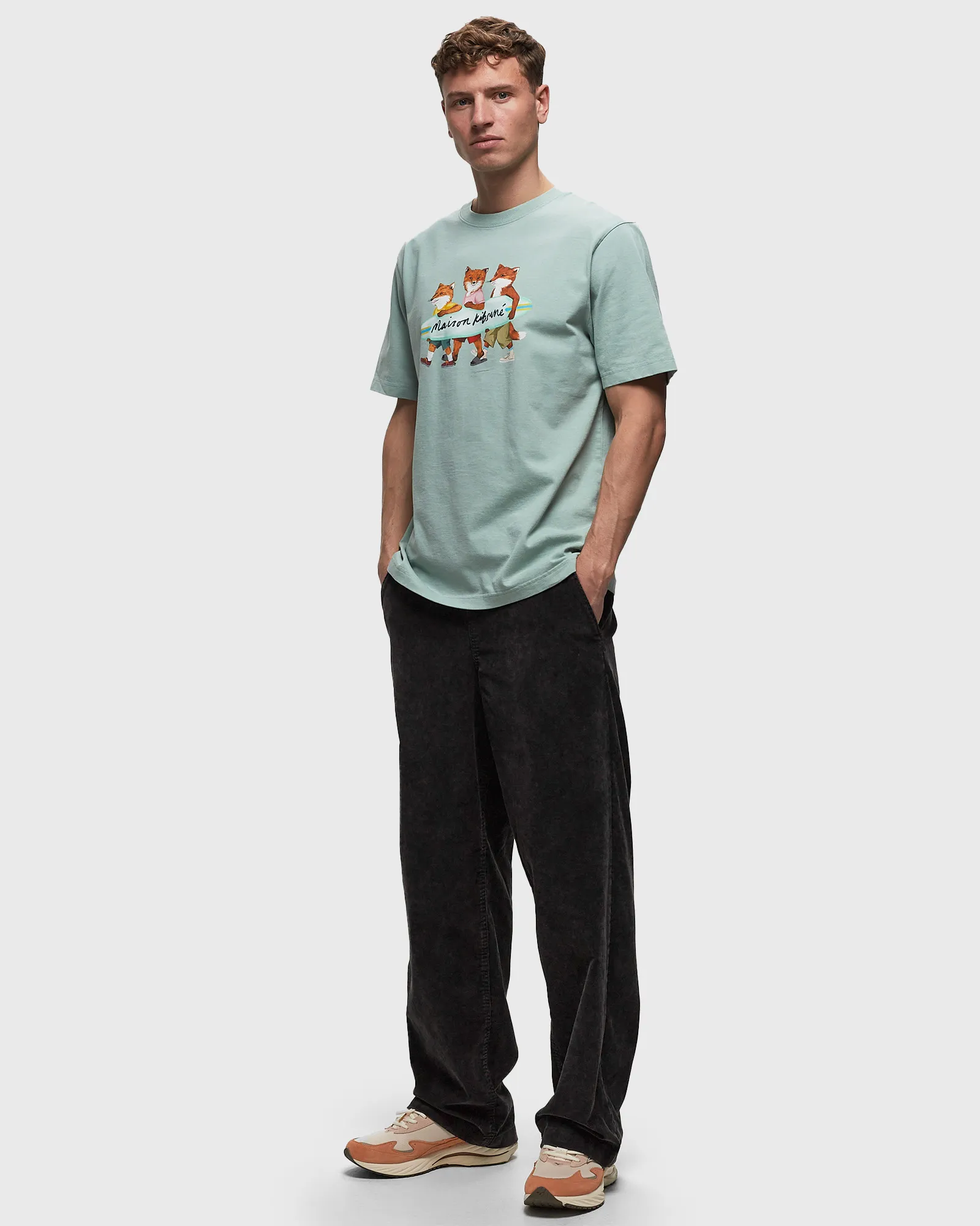 Maison Kitsune SURFING FOXES COMFORT TEE-SHIRT