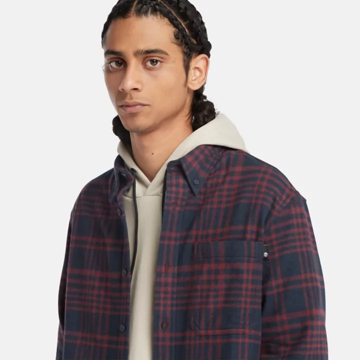 Camisa xadrez de flanela grossa para homem na cor bordô.