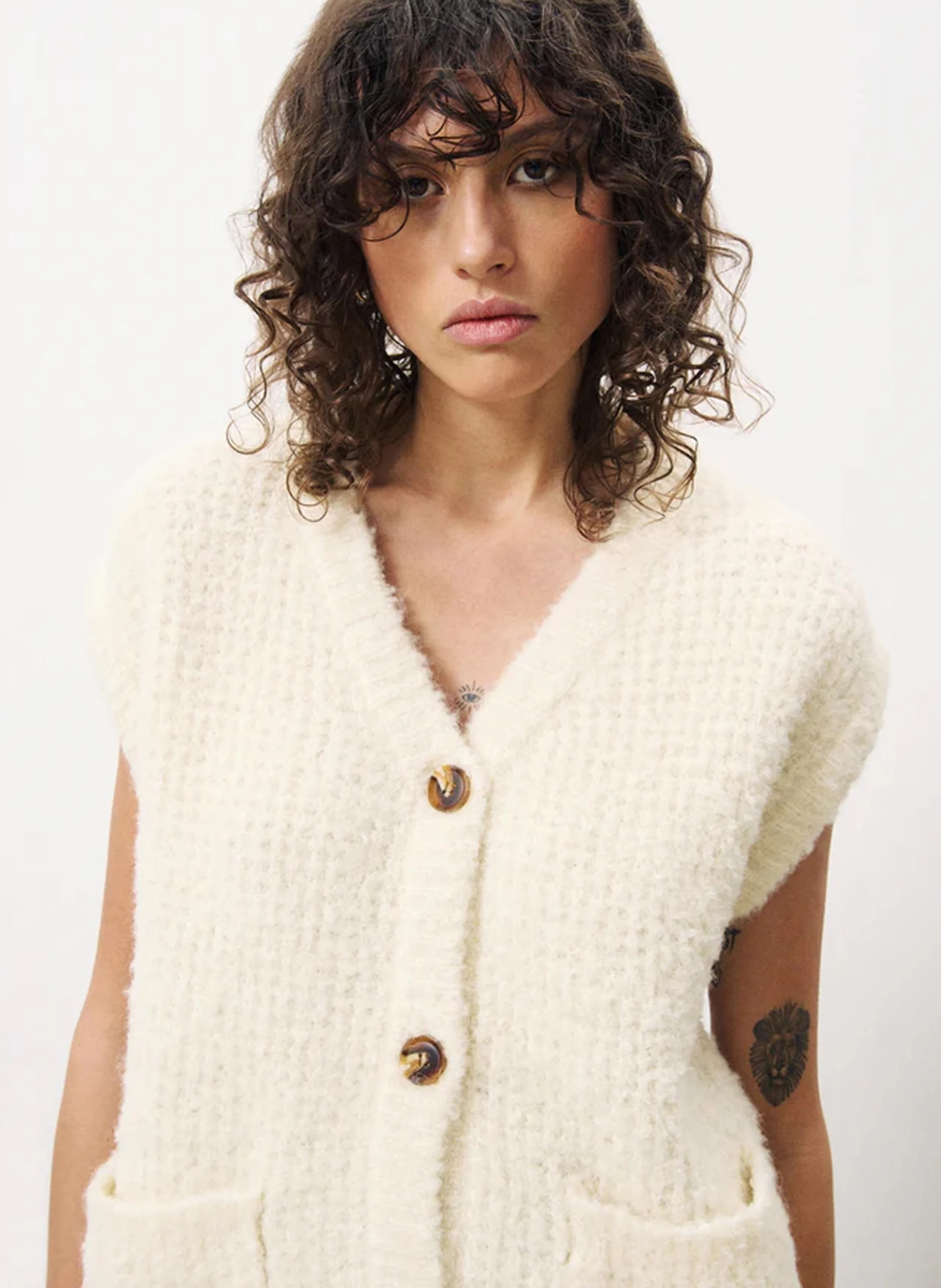 MAGALY - Gilet sans manches en maille bouclette | Beige