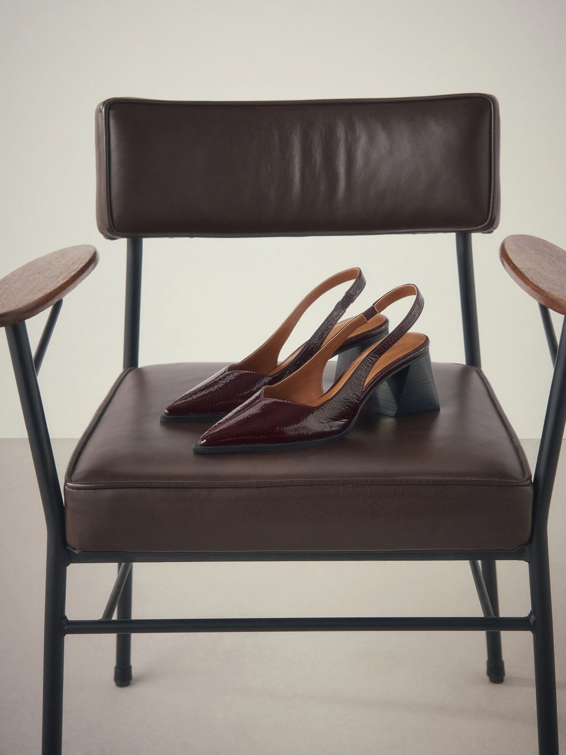 Bordeauxrood - Forever Comfort® Pointed Toe Slingback Block Heels