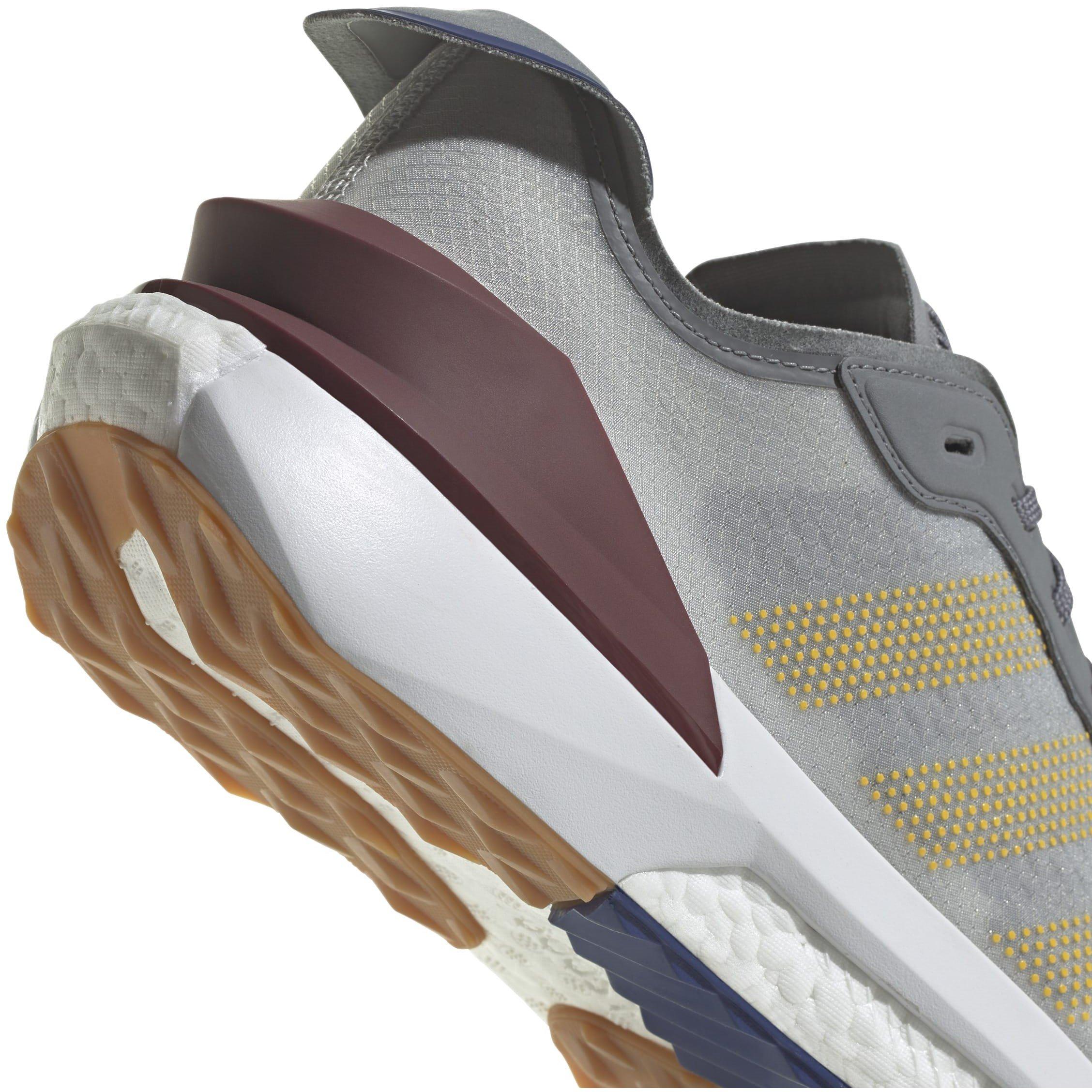 adidas Avryn Shoes