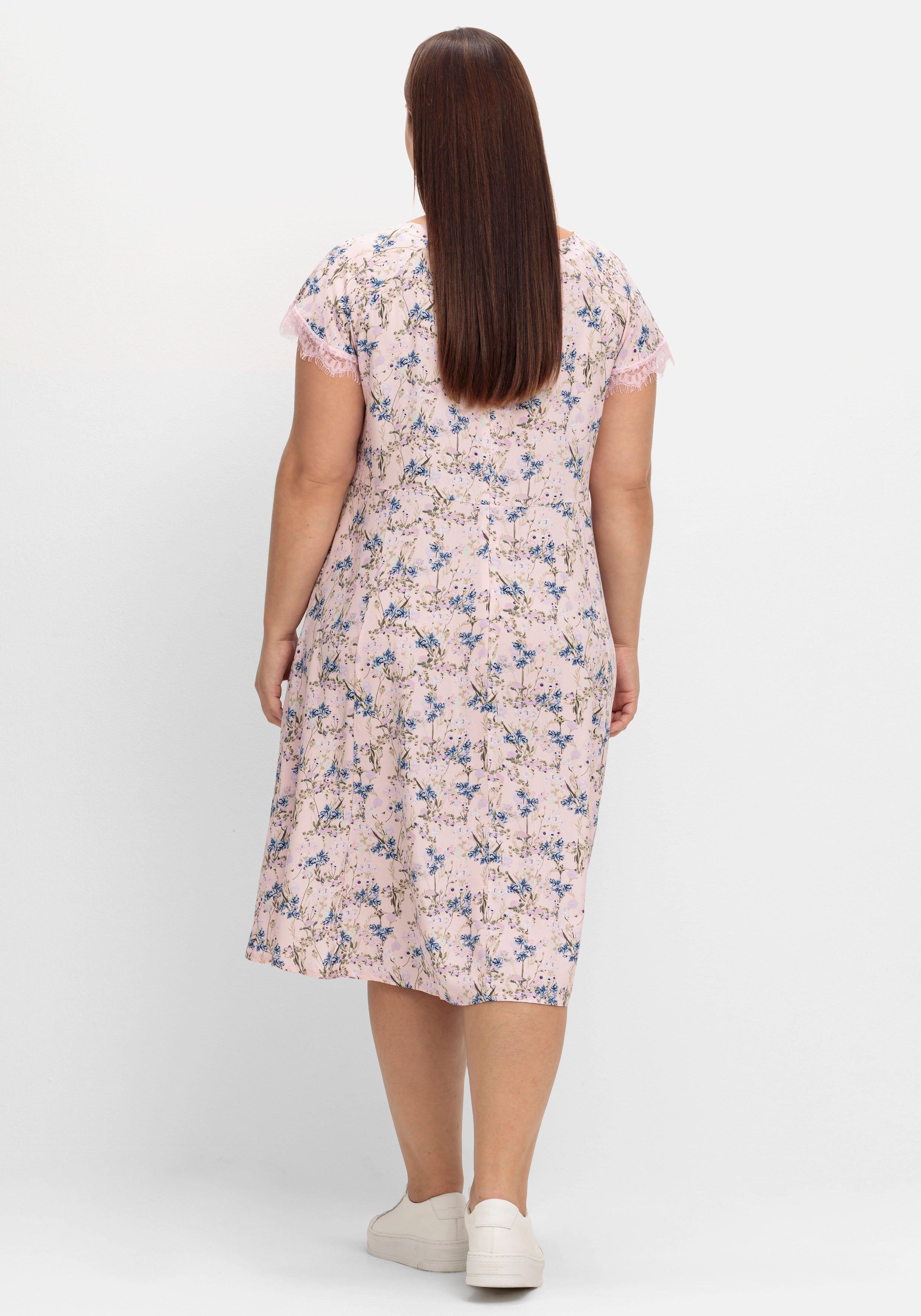 Kleid mit Blumenprint und Spitze am Ärmel