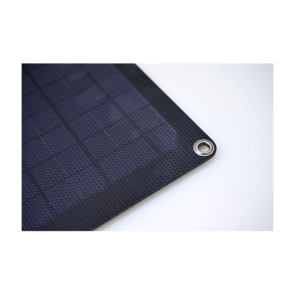SKANBATT  Alt i ett  Bærbart Solcellepanel 21W (3x7W)