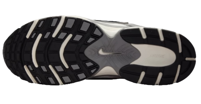 V5 RNR Sneaker