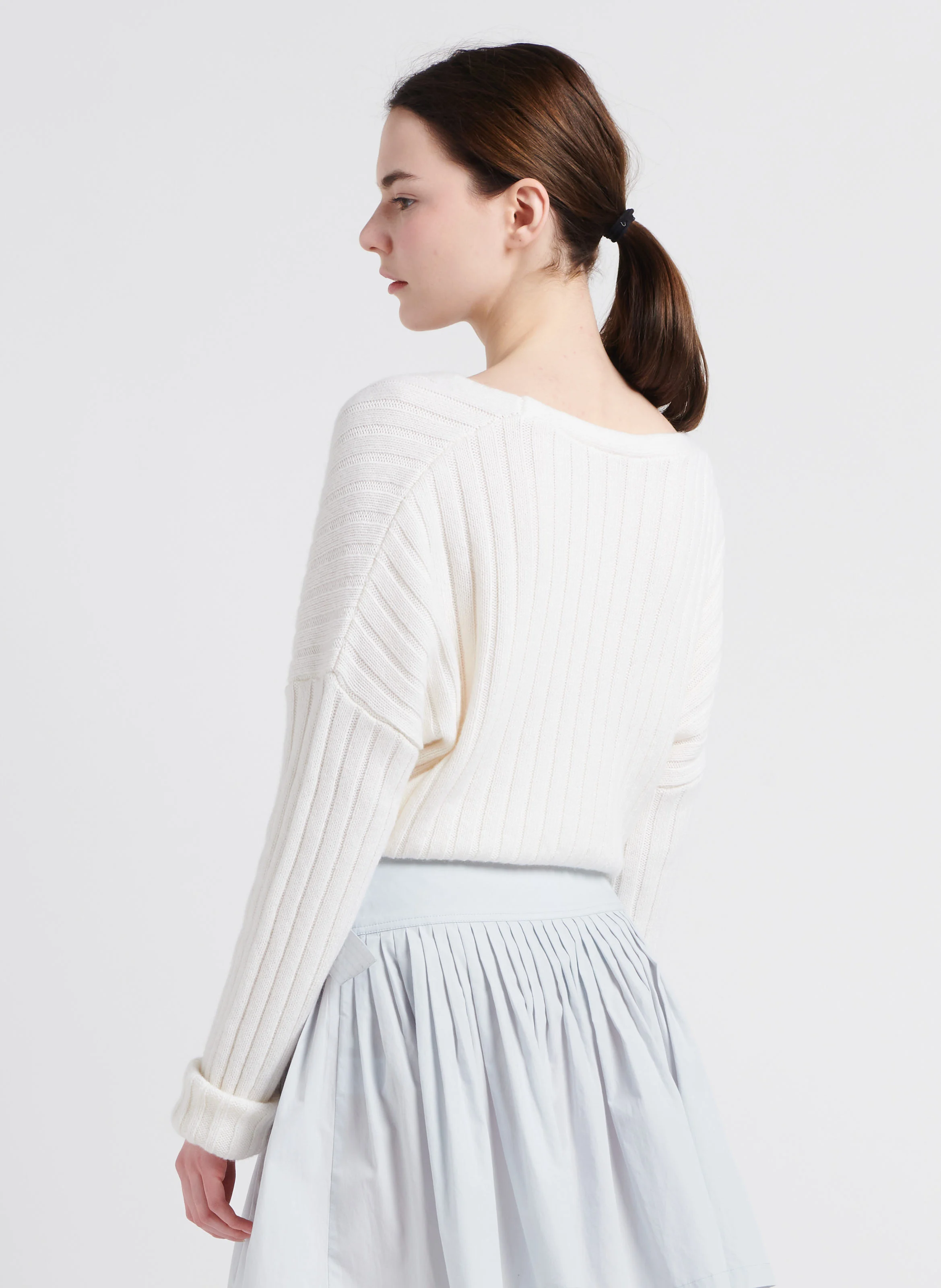 KAMPI - Pull court décolleté dos en laine mélangée | Beige