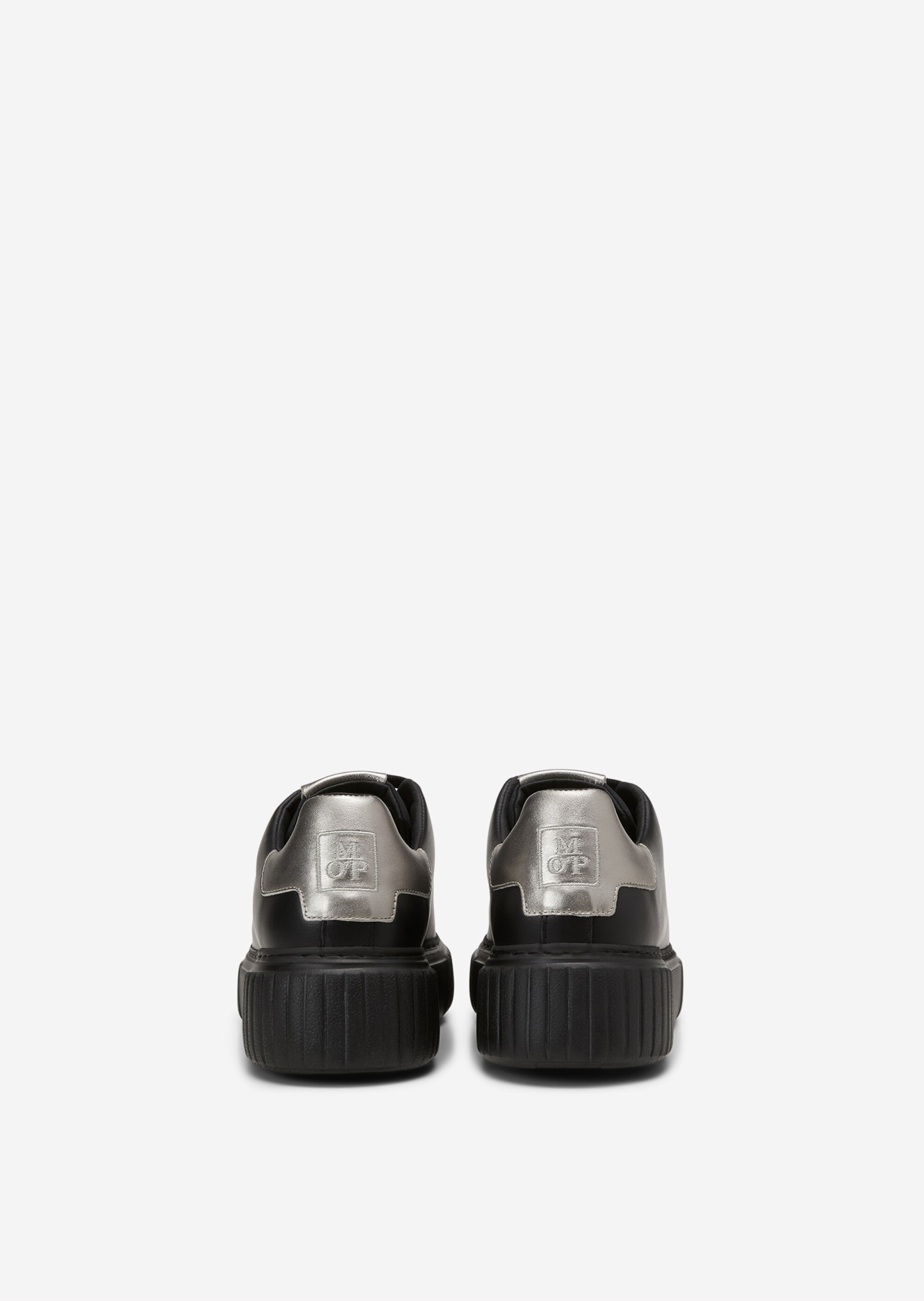 Sneaker aus softem Kalbleder