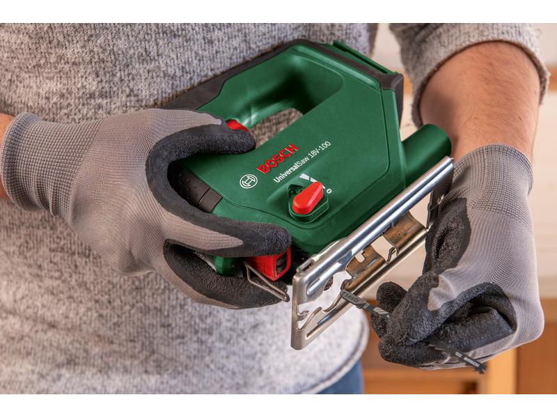 Bosch Akku-Stichsäge Universal Saw 18 V-100 Solo Die Allround-Stichsäge für vielseitige Aufgaben