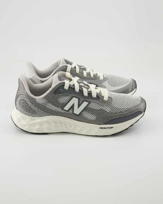 New Balance MARISTG4 Sneaker in Grau