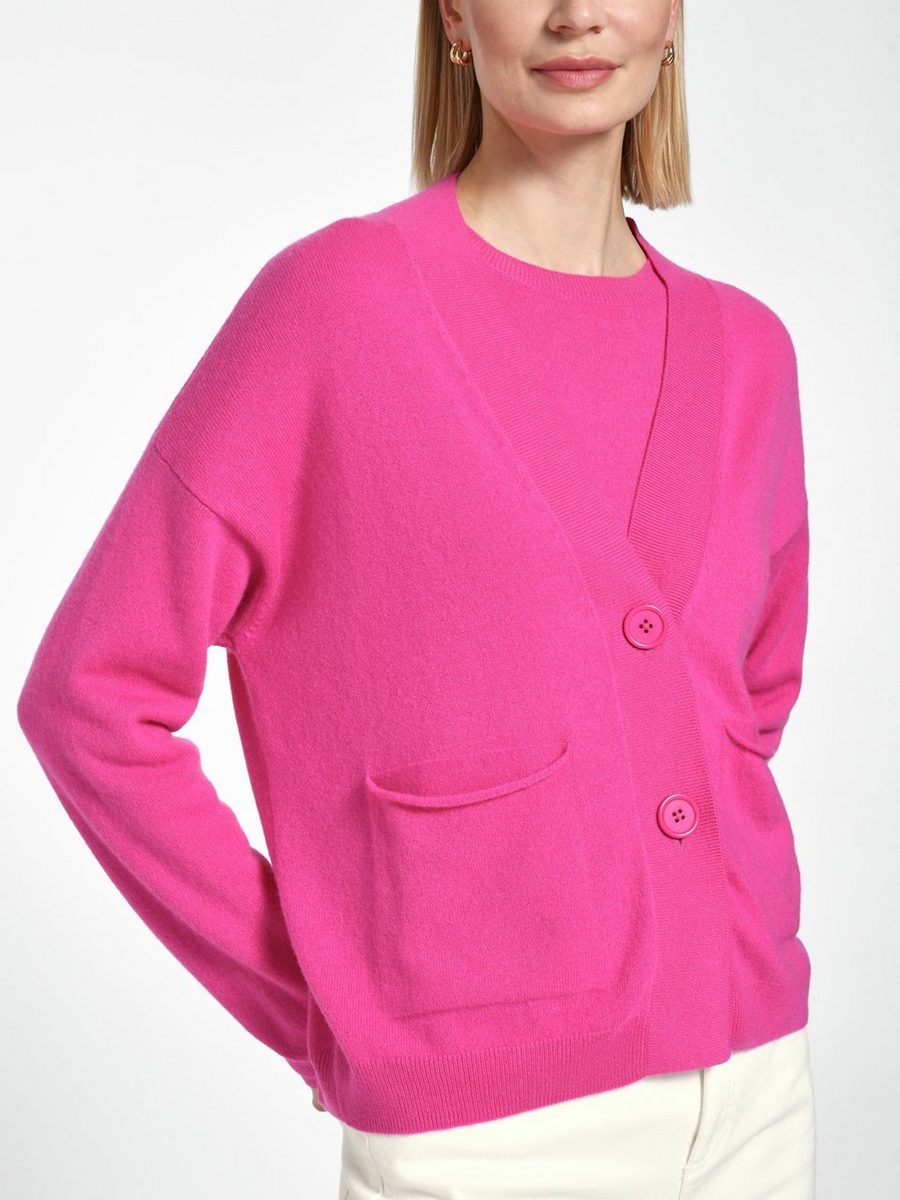 Strickjacke aus 100% Premium-­Kaschmir