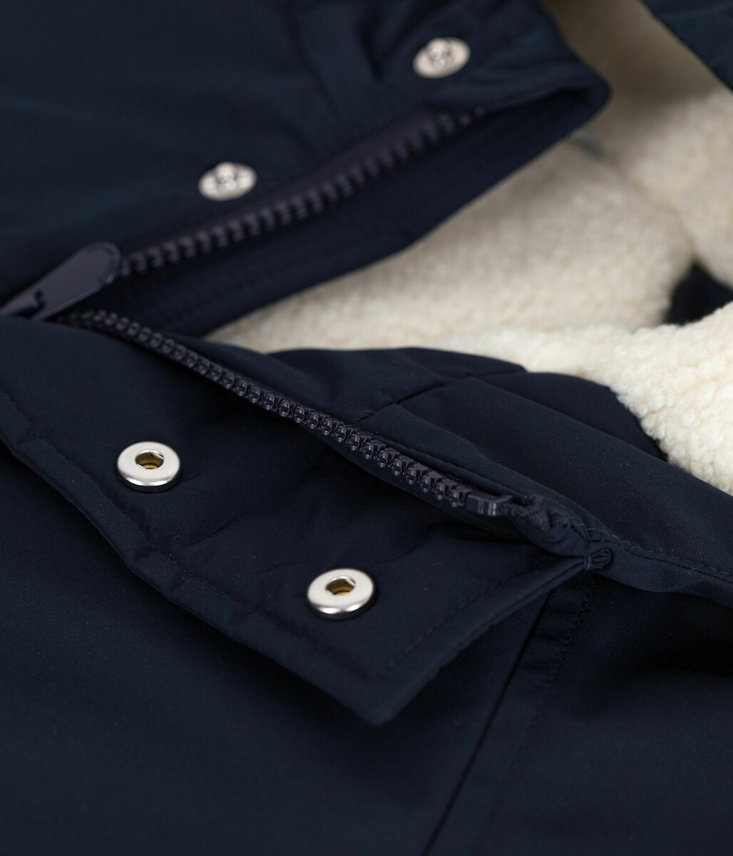 PEQUENO BARCO<br>Parka com boné