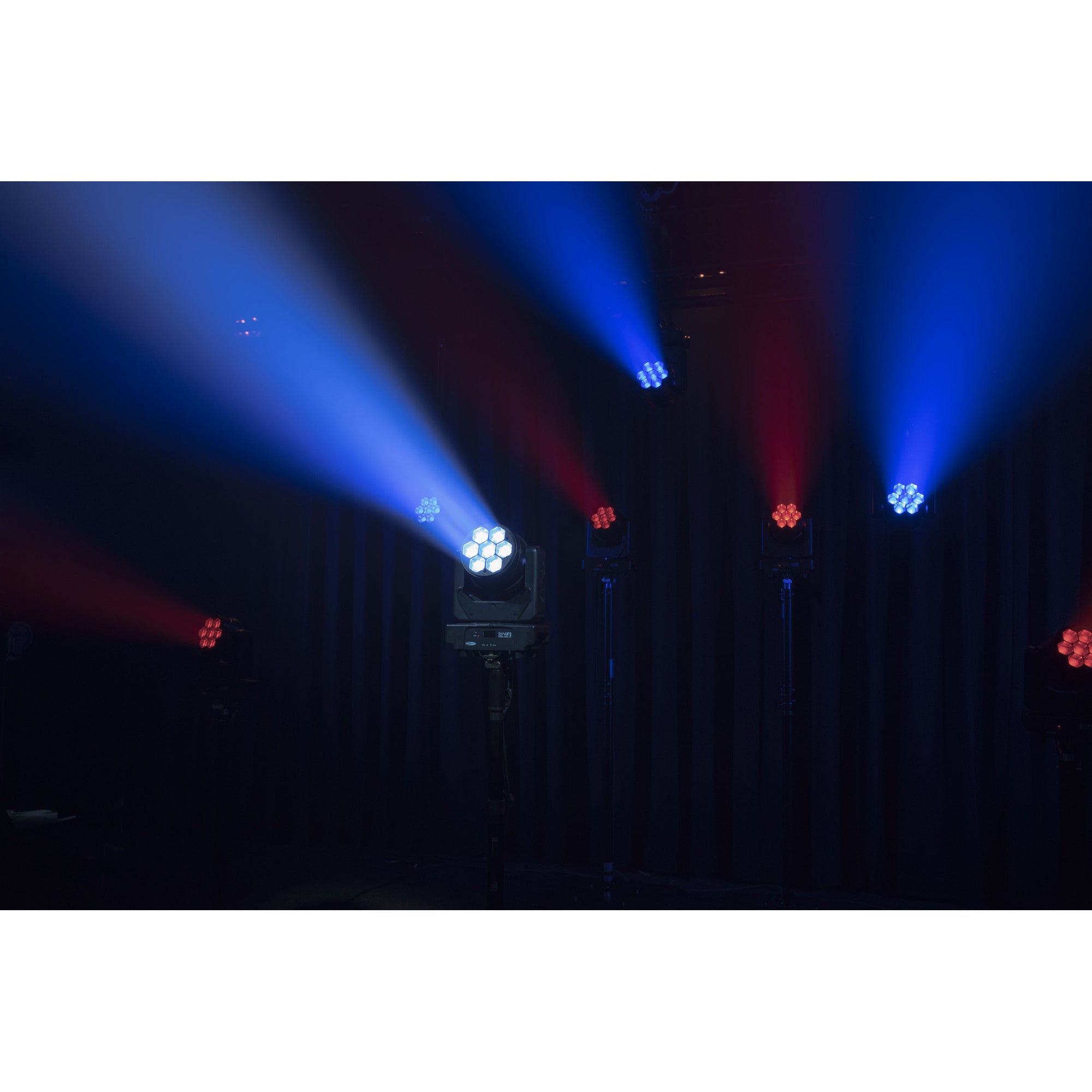 Showtec Shark Wash Zoom Two LED wash moving head