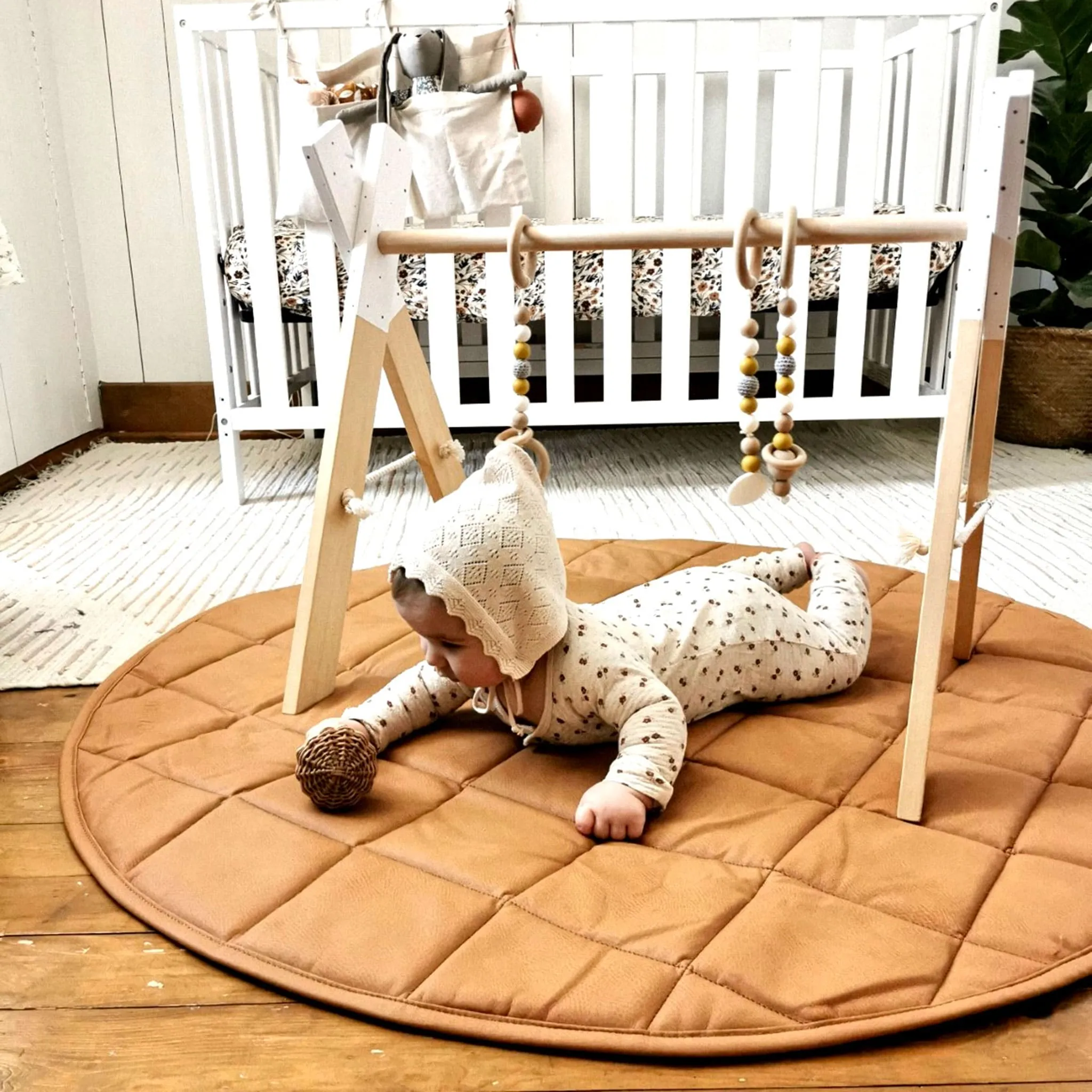 Uniklook Tapis de Jeu Matelassé en Cuir Végétalien - Tan