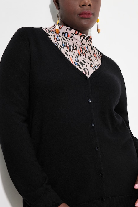 Strickjacke, edle Merinowolle, V-Ausschnitt, Knopfleiste