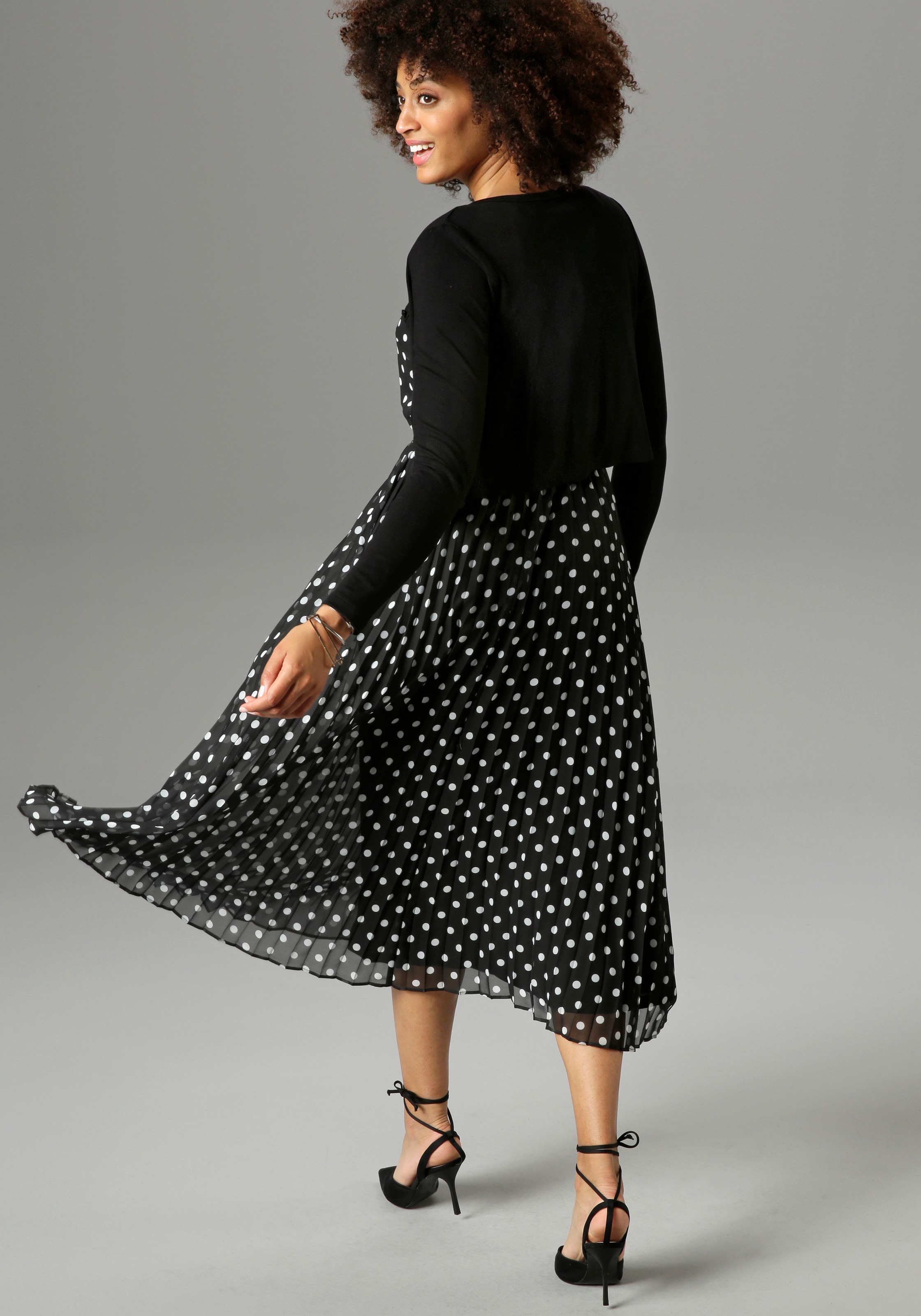 Aniston SELECTED Bolero , mit 2 Knöpfen