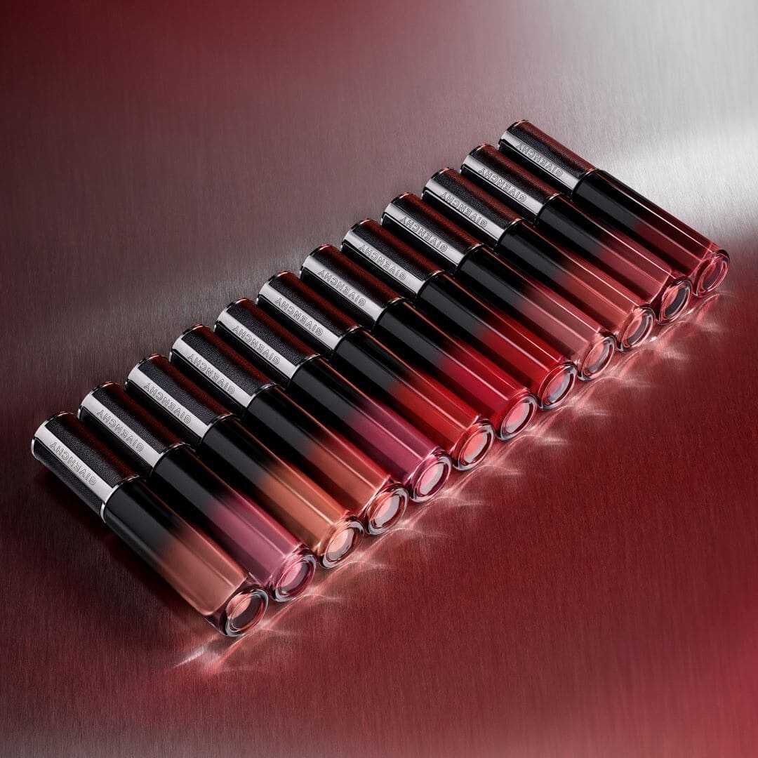 GIVENCHY LÁBIOS Le Rouge Interdit Cream Velvet