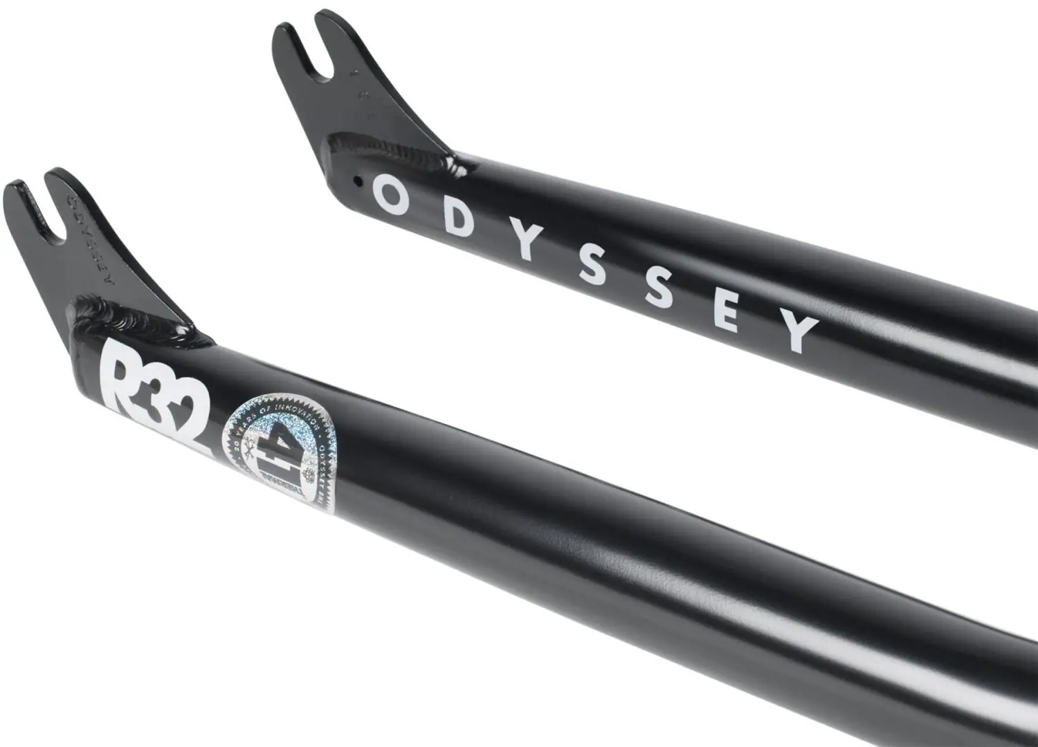 Odyssey R32 24