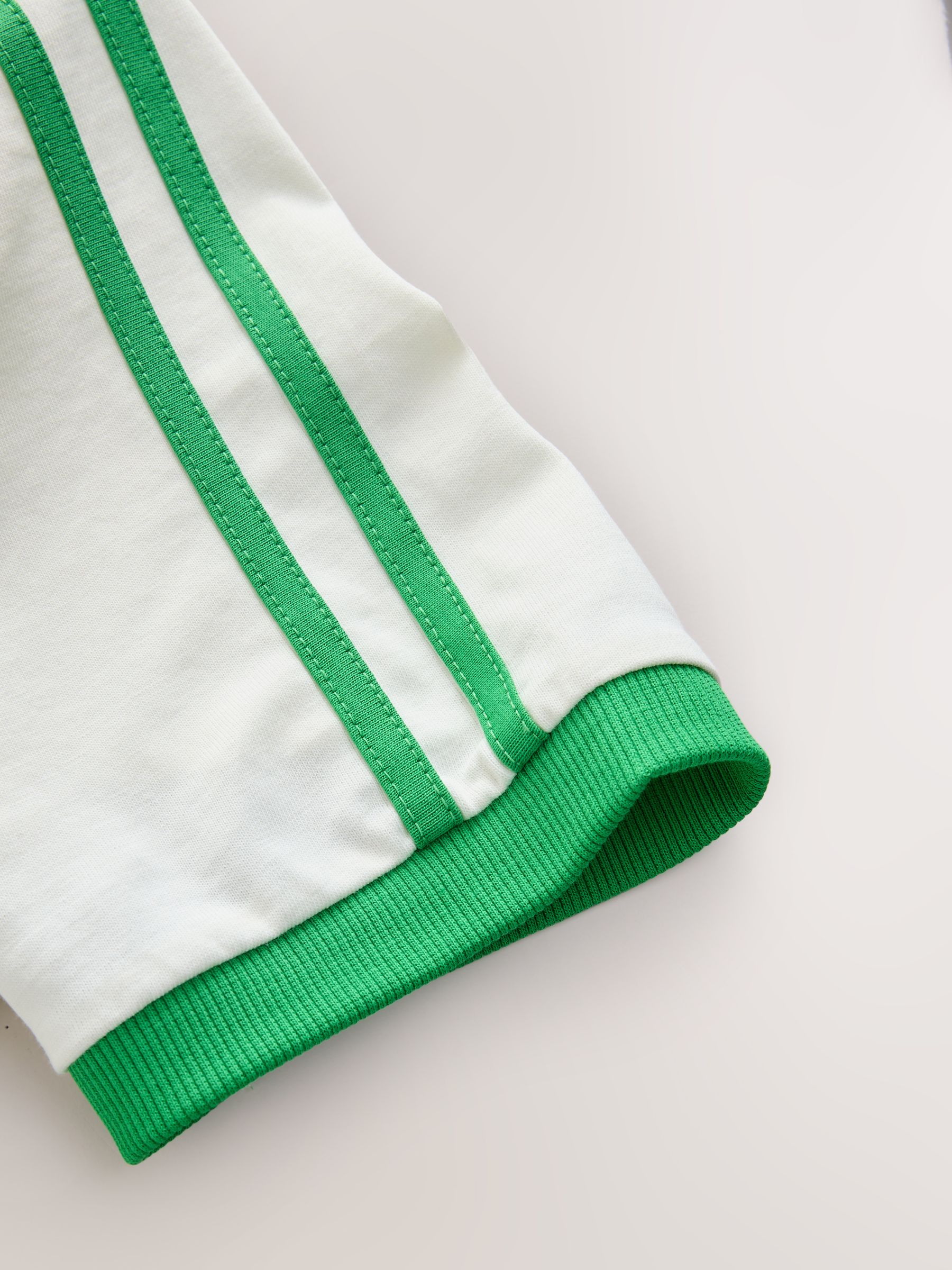 Wit - T-shirt met voetbal graphic print
