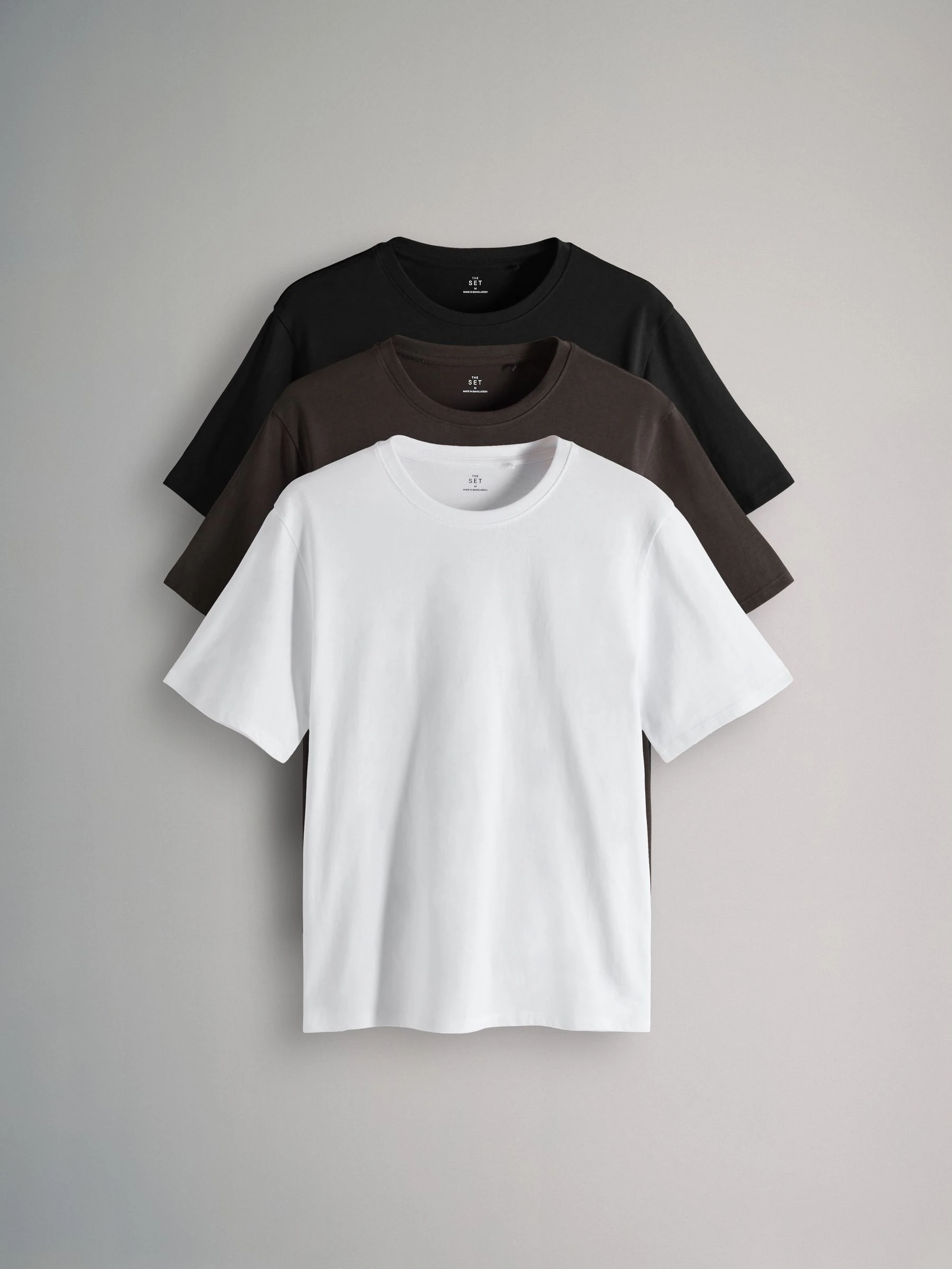 Zwart/Chocoladebruin/Wit - The Set verpakking van 3 relaxte T-shirts met korte mouwen van 100% katoen
