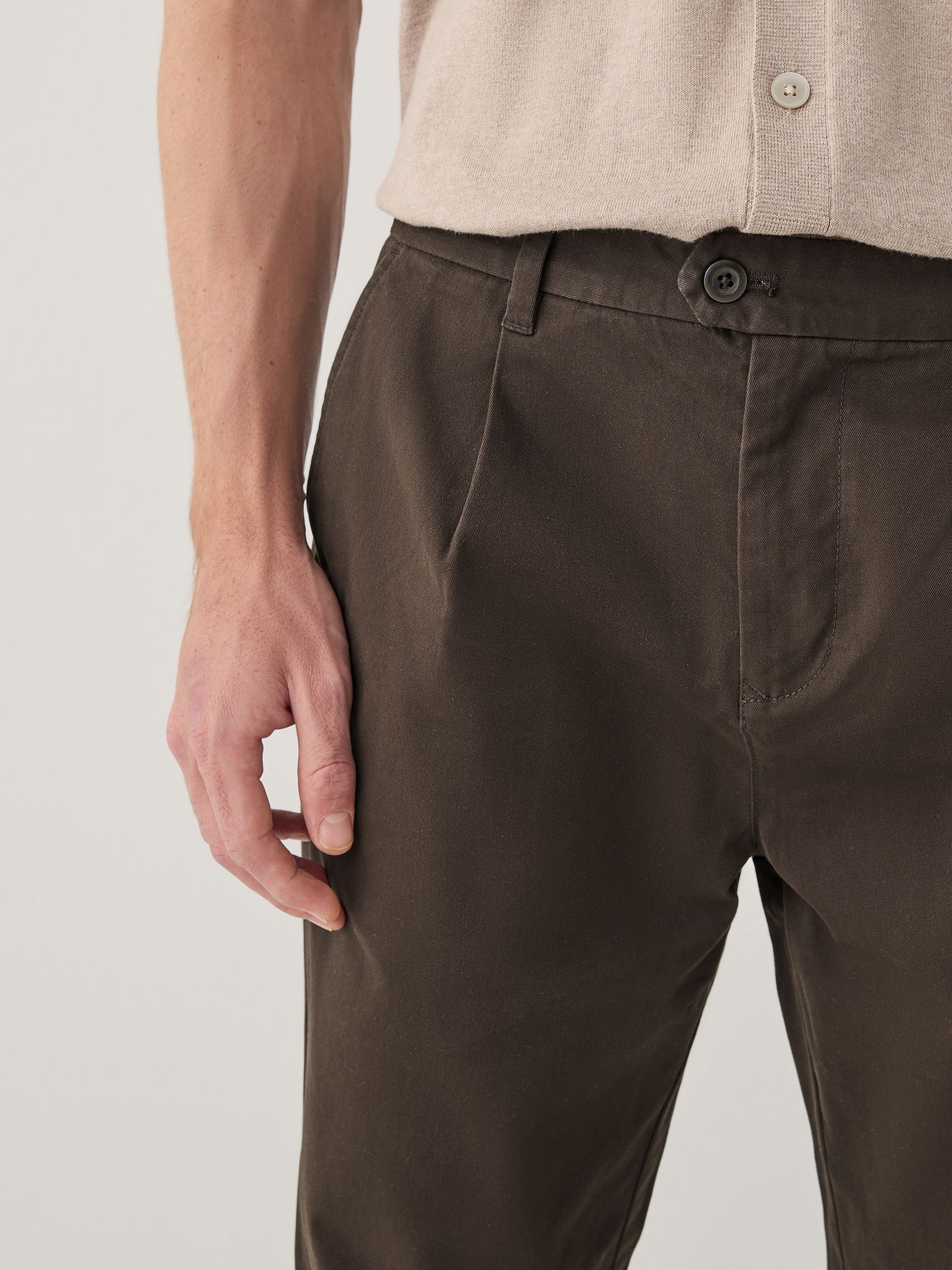 Bruin - Single Pleated Stretch Chinos Trousers