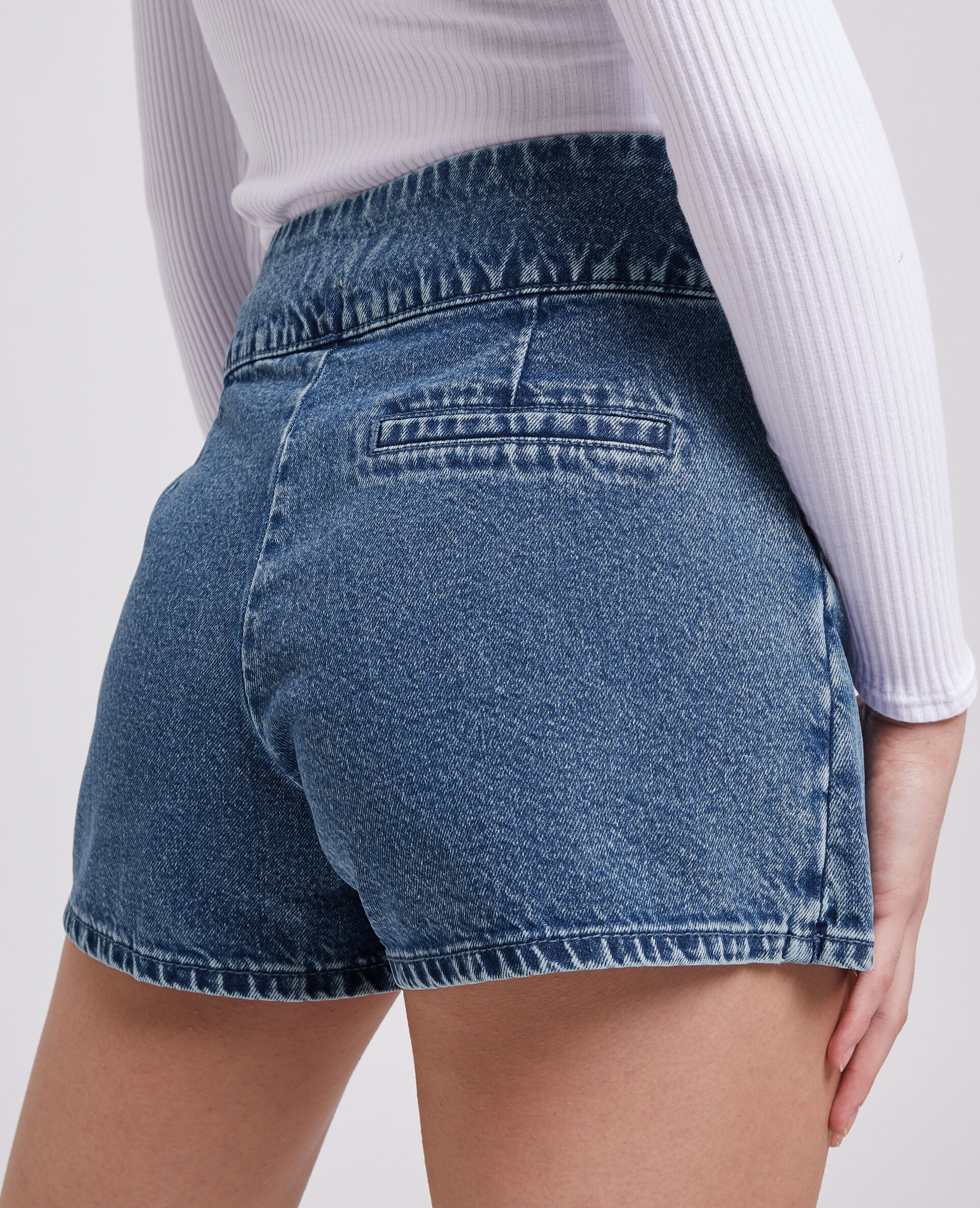 Jupe-short avec ceinture œillets - Bleu