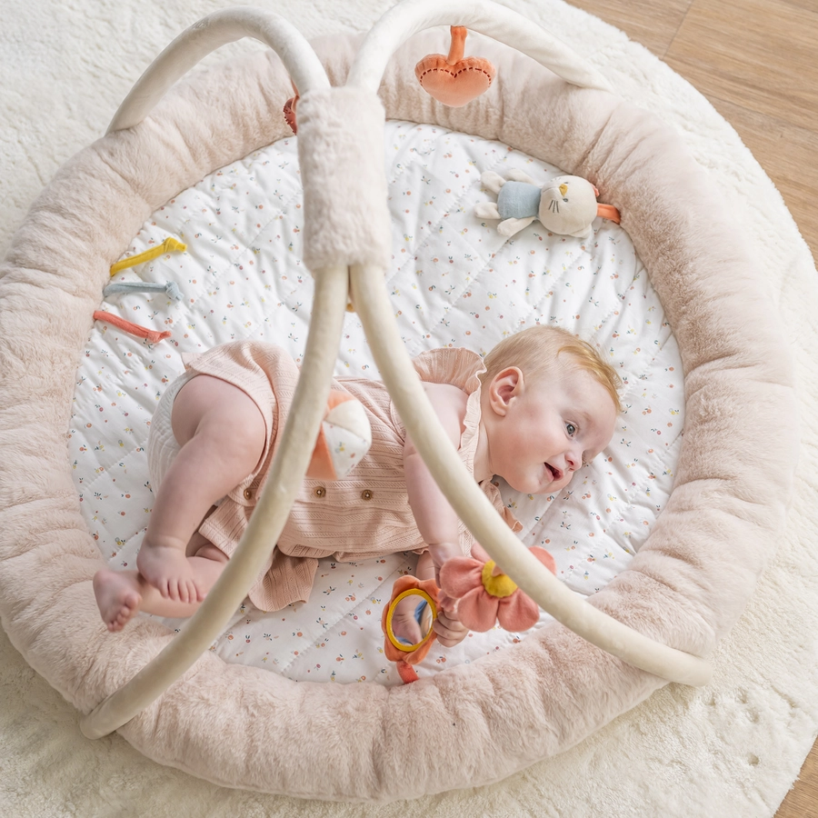 Nattou Spielkissen mit Bogen