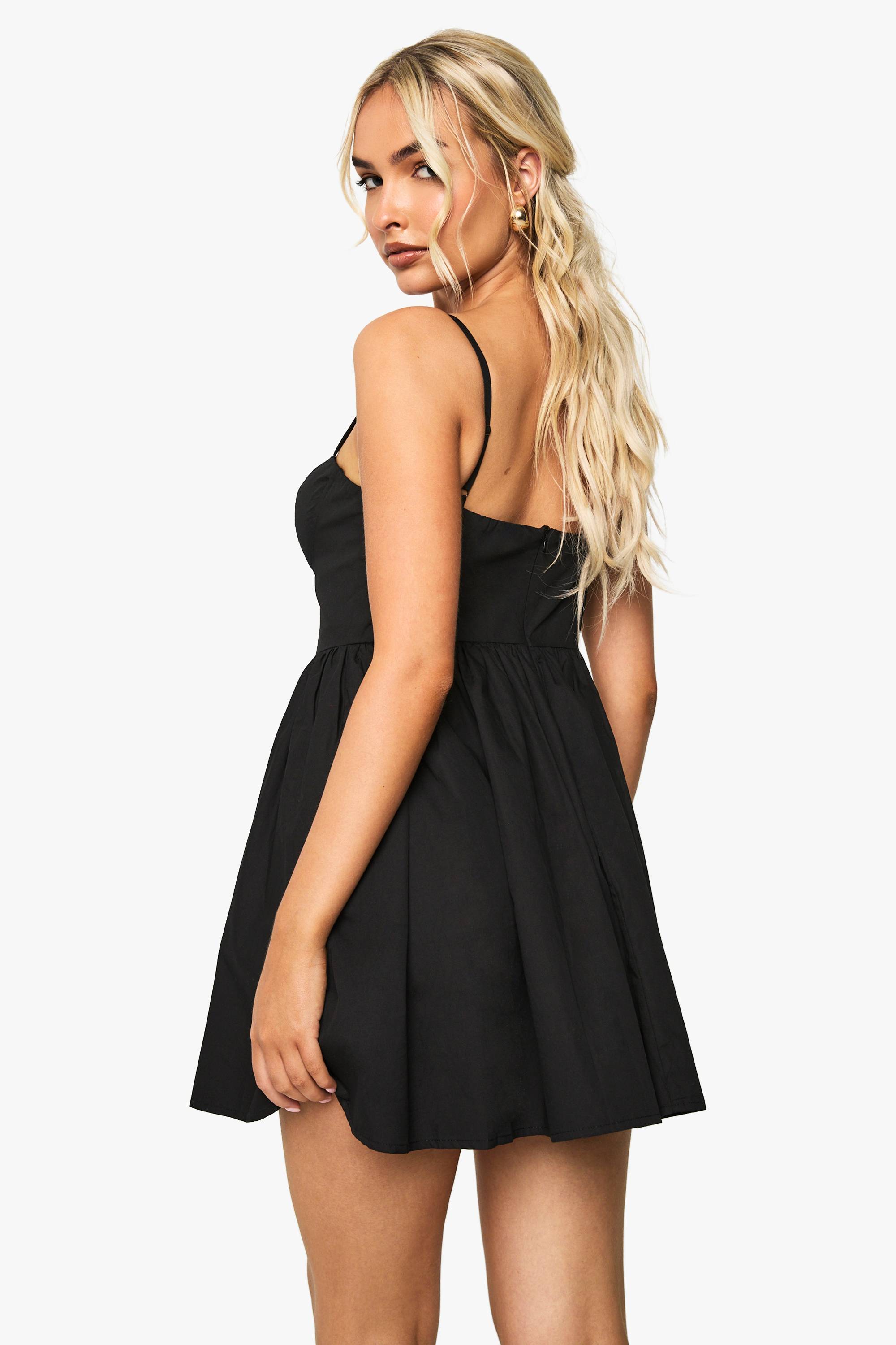 boohoo Robe skater en coton à taille en V style laitière