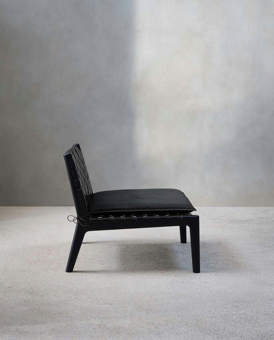 POLTRONA 01