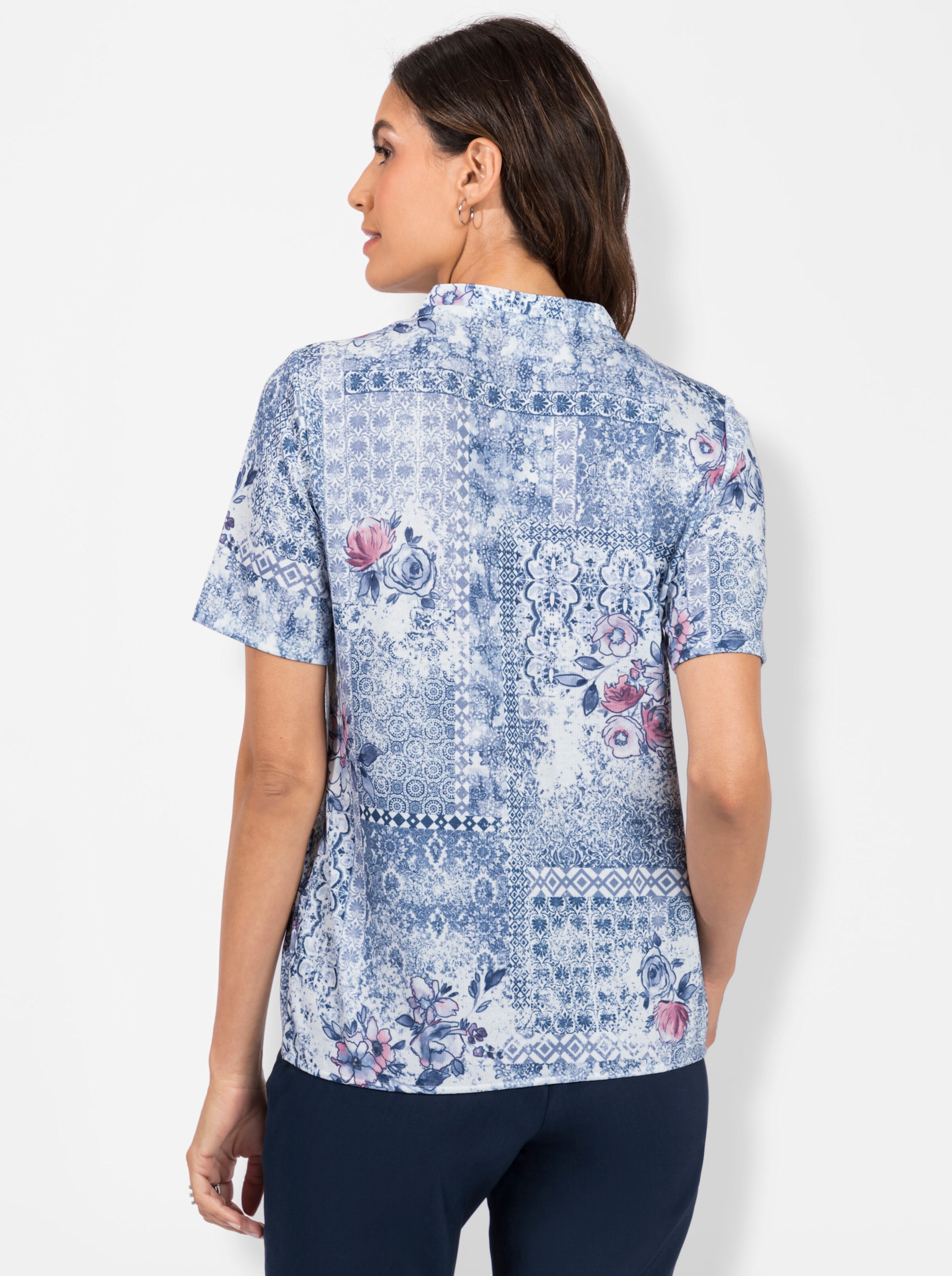 Shirt in ecru-taubenblau-bedruckt