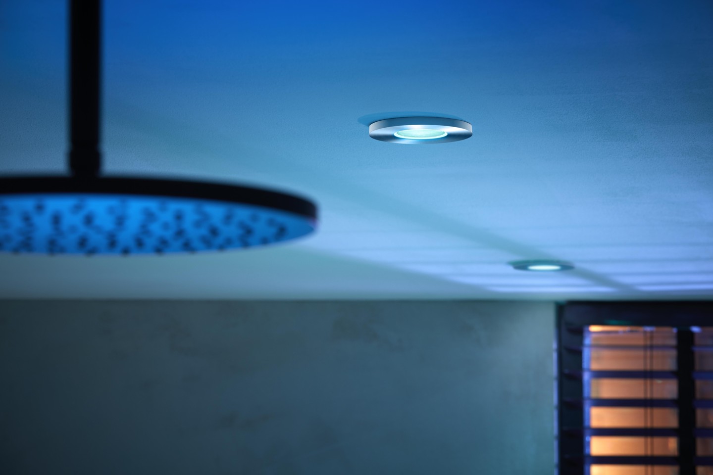 Philips Hue - Xamento Recced - White & Color Ambiance