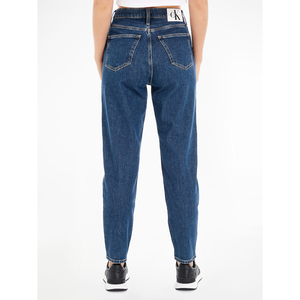 CALVIN KLEIN JEANS<br>Calça jeans mom de cintura alta