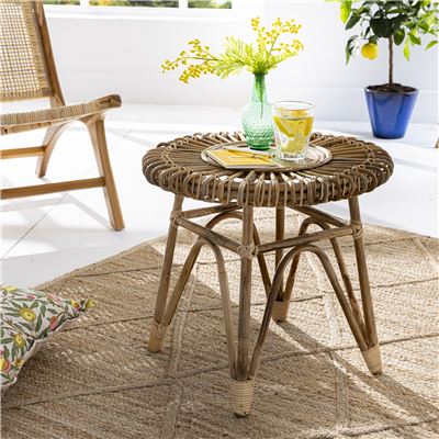 Petite table ronde en rotin