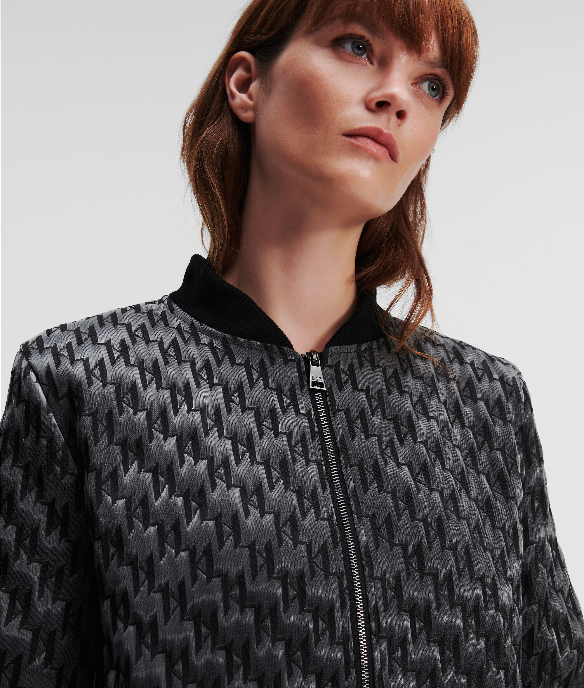 BLOUSON AVIATEUR À LED SÉLECTIONNÉ PAR HUN KIM