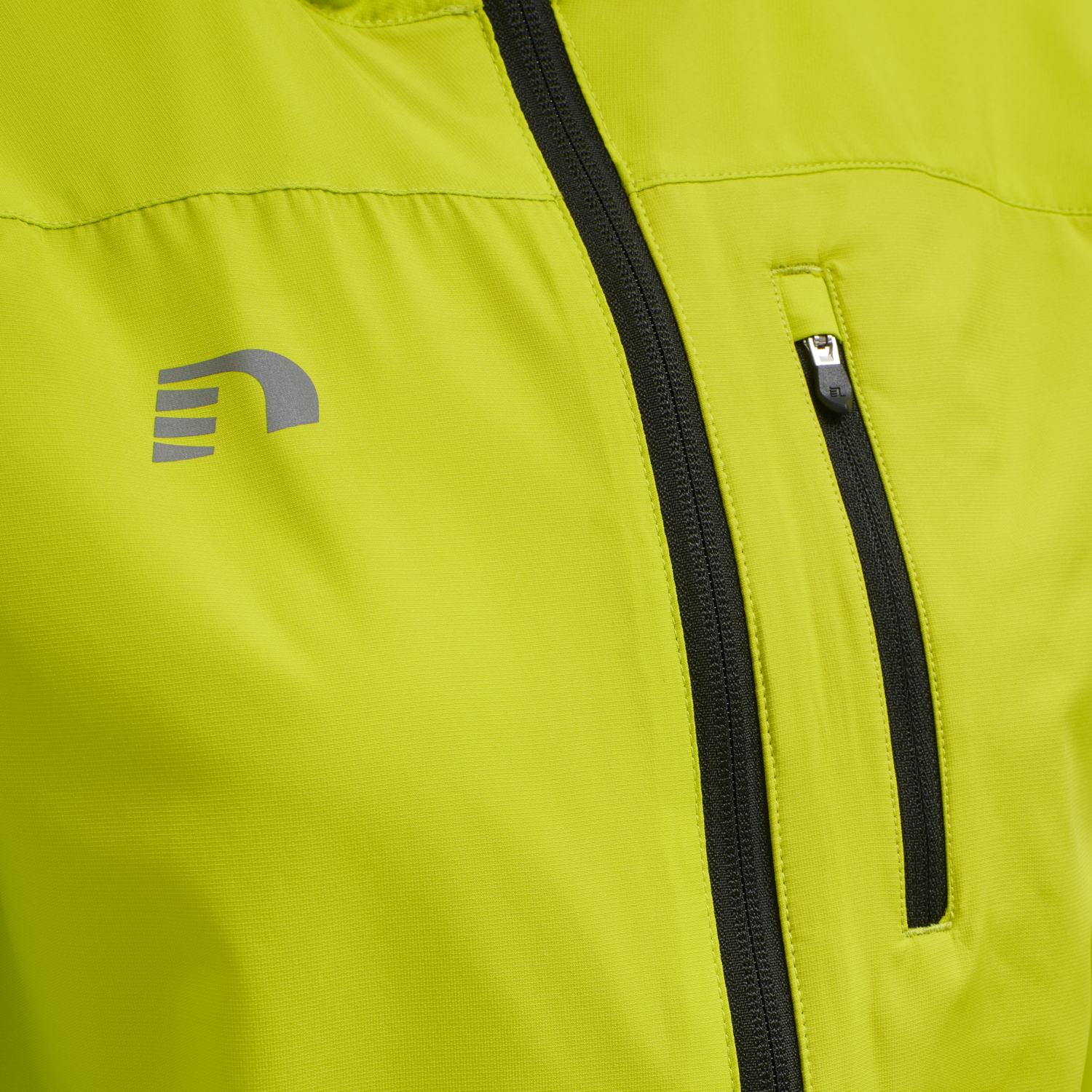 WOMEN'S CORE JACKET