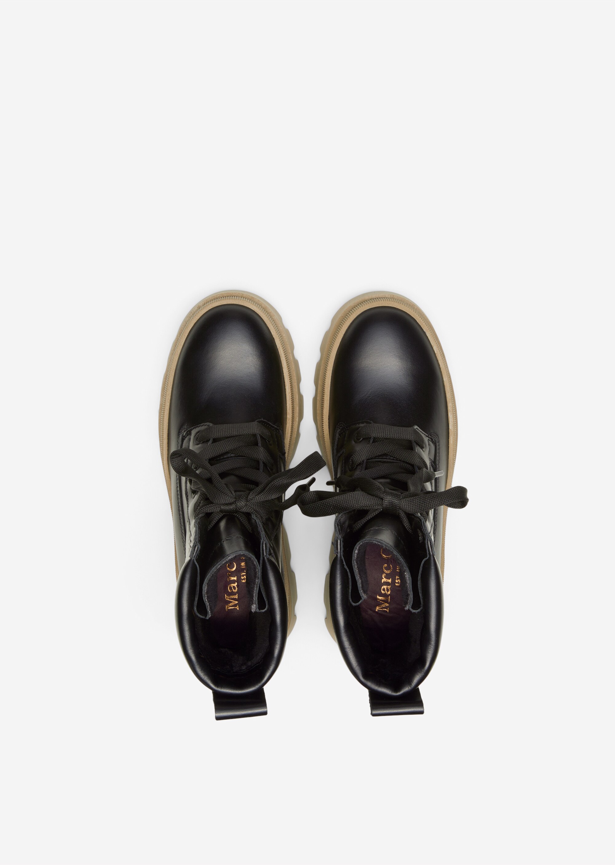 Schnürstiefel mit flauschigem Futter