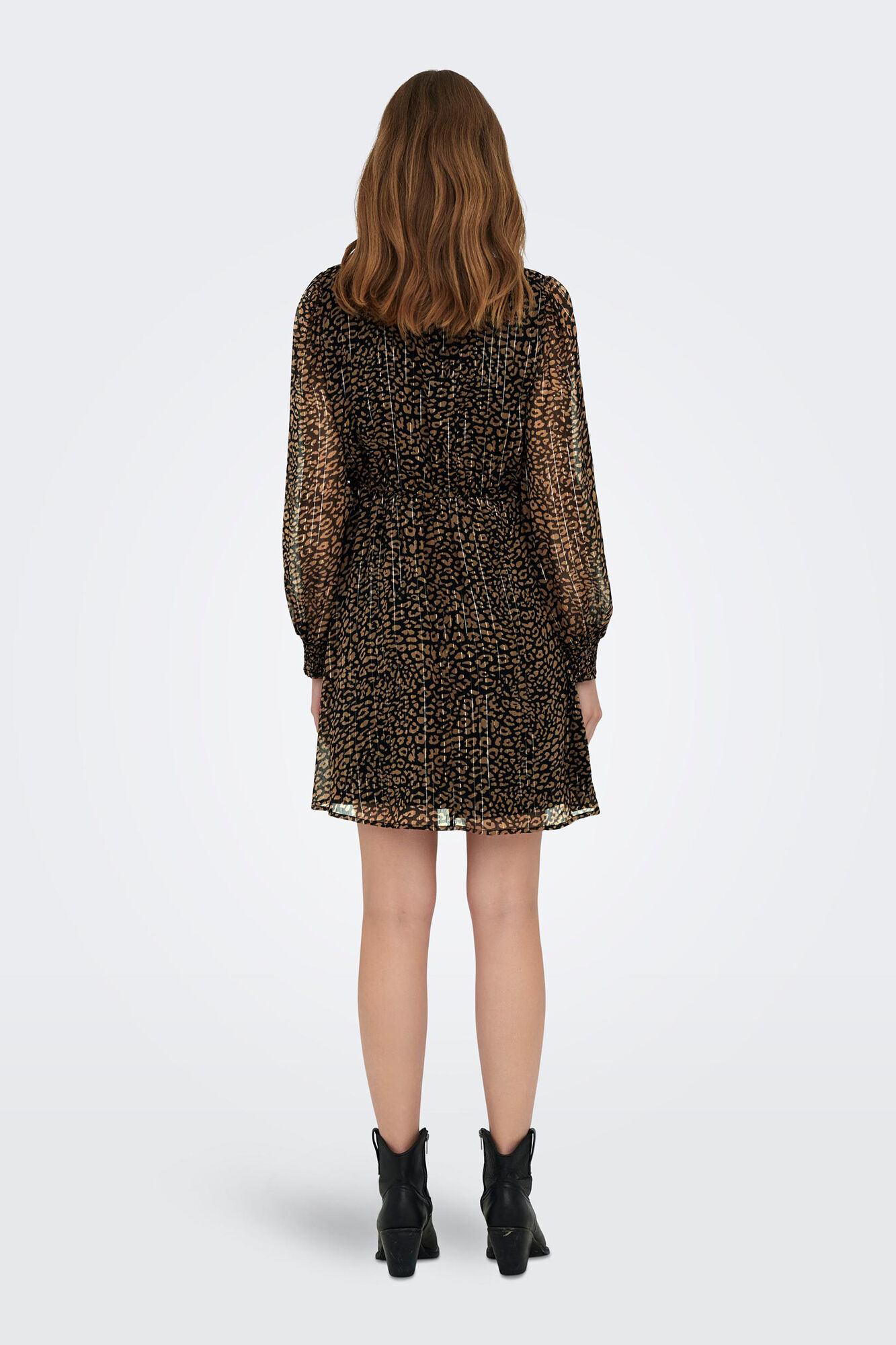 Vestido curto com decote em V