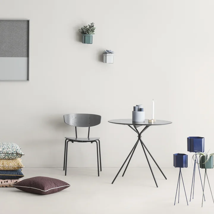 Ferm Living - Herman Stuhl, Esche schwarz / schwarz