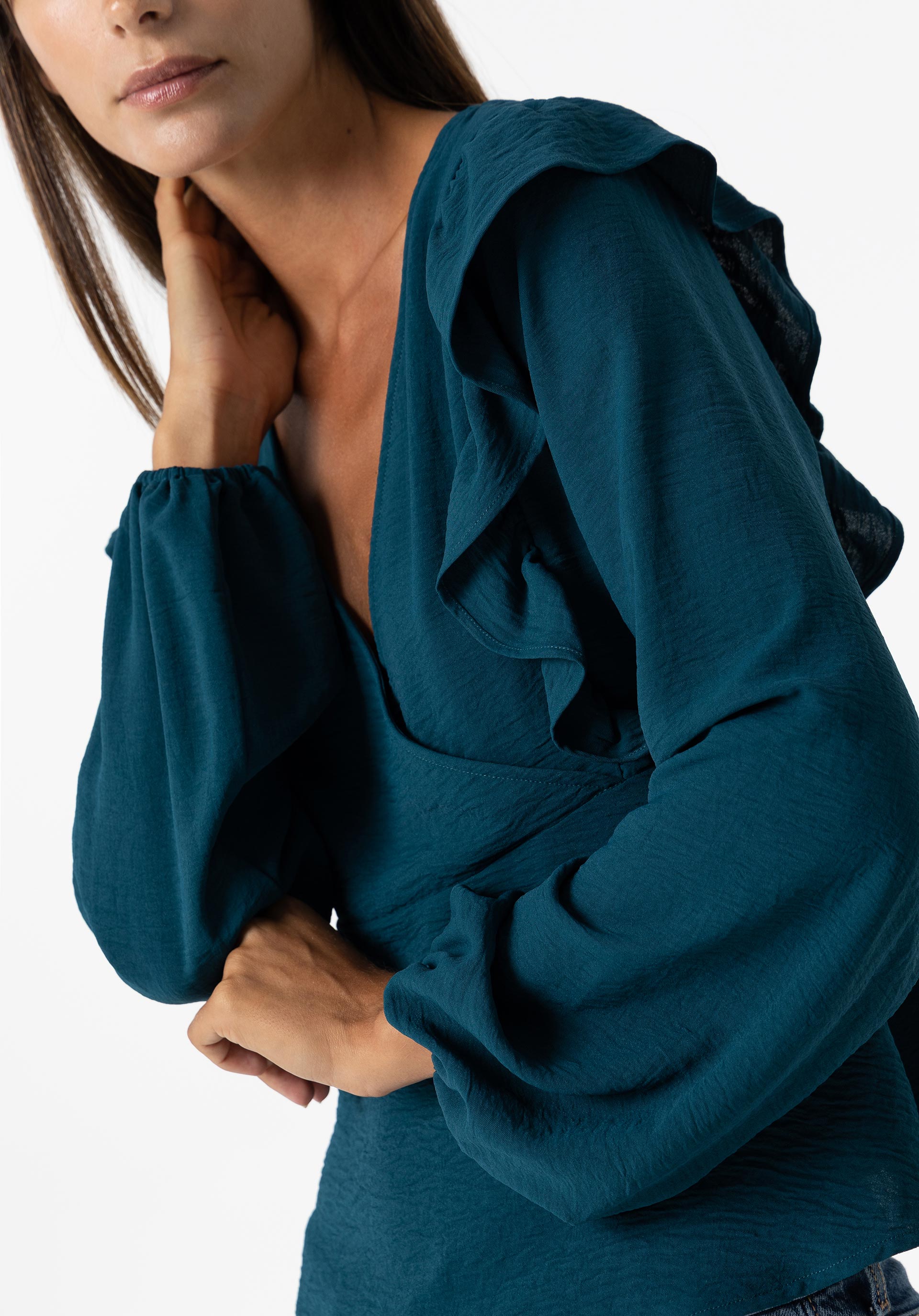 Blusa Efeito Enrugado Cruzada com Folho