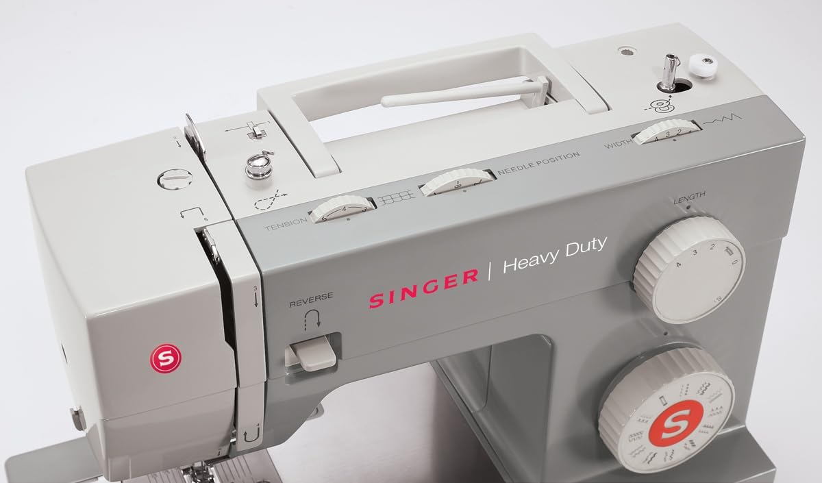 Máquina de costura Singer 4411 Heavy Duty, cinza