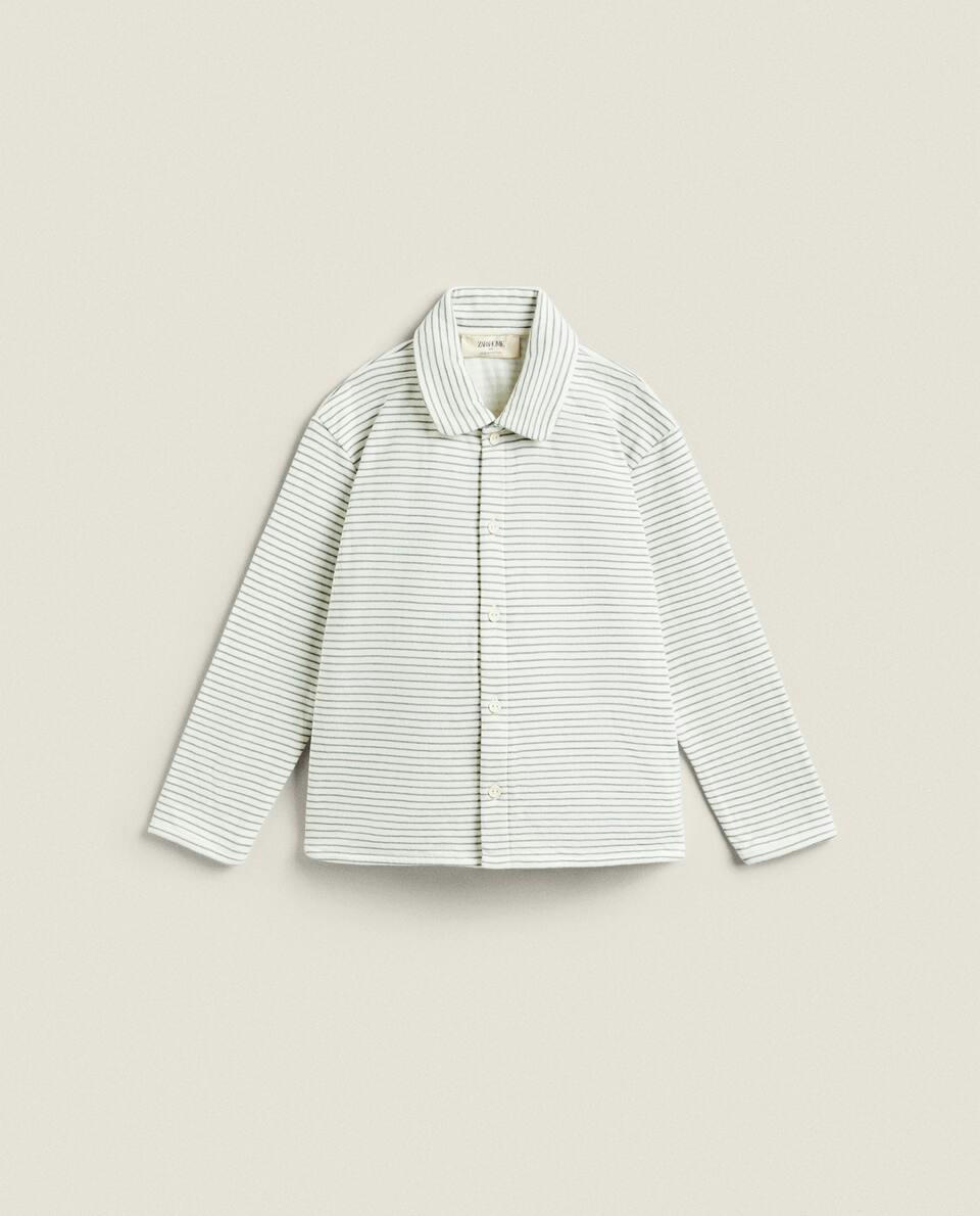 Conjunto de pijama infantil listrado